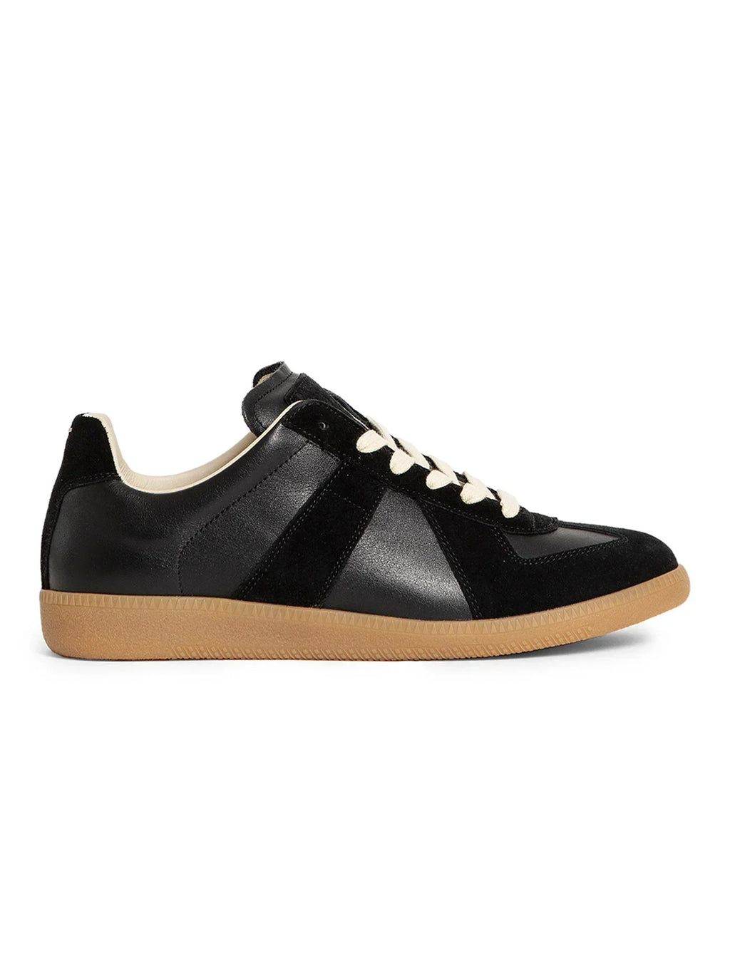 REPLICA GAT Low-Top Sneakers Black / Gum