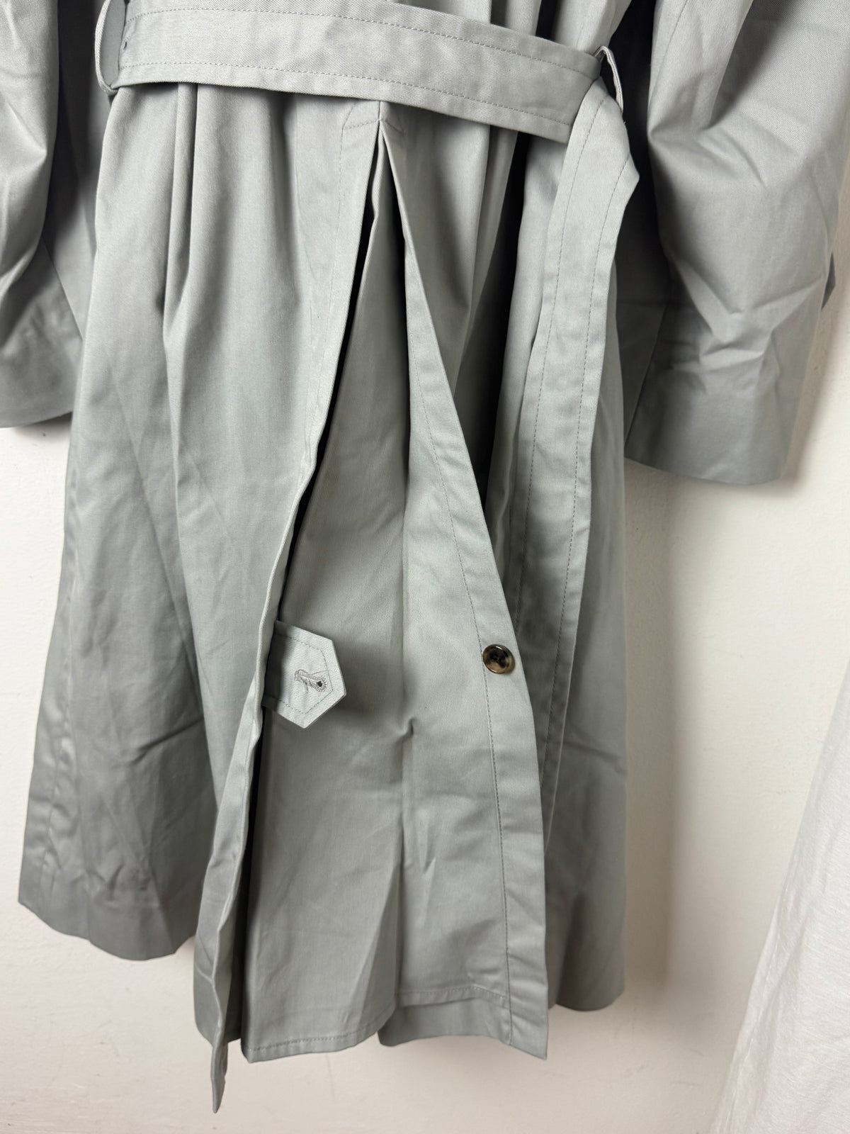 SS2018 Runway Pleated Trenchcoat Grey