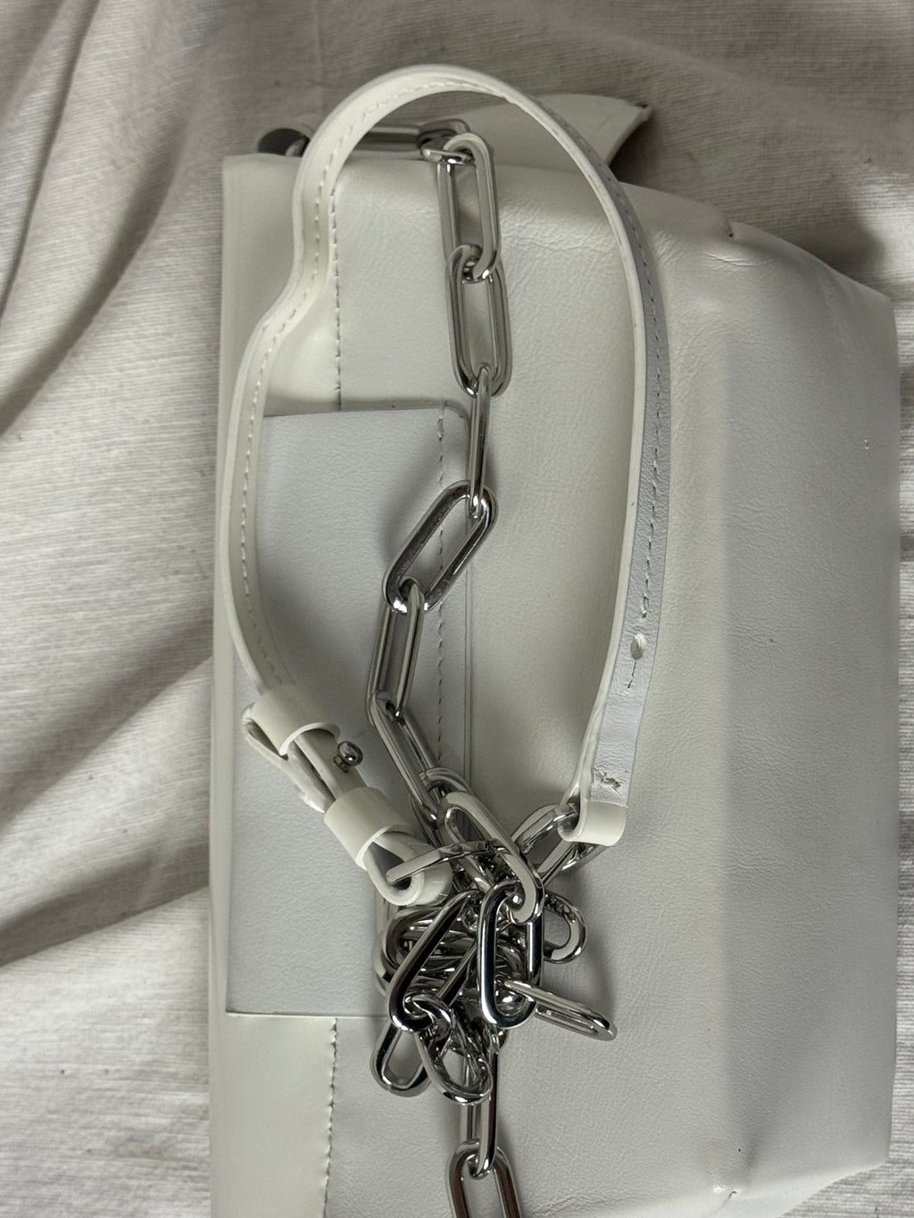 Snatched Small Shoulder Bag White