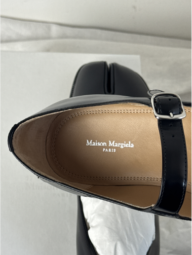 Tabi Mary Jane Chasseurs Black