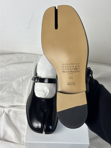 Tabi Mary Jane Chasseurs Black