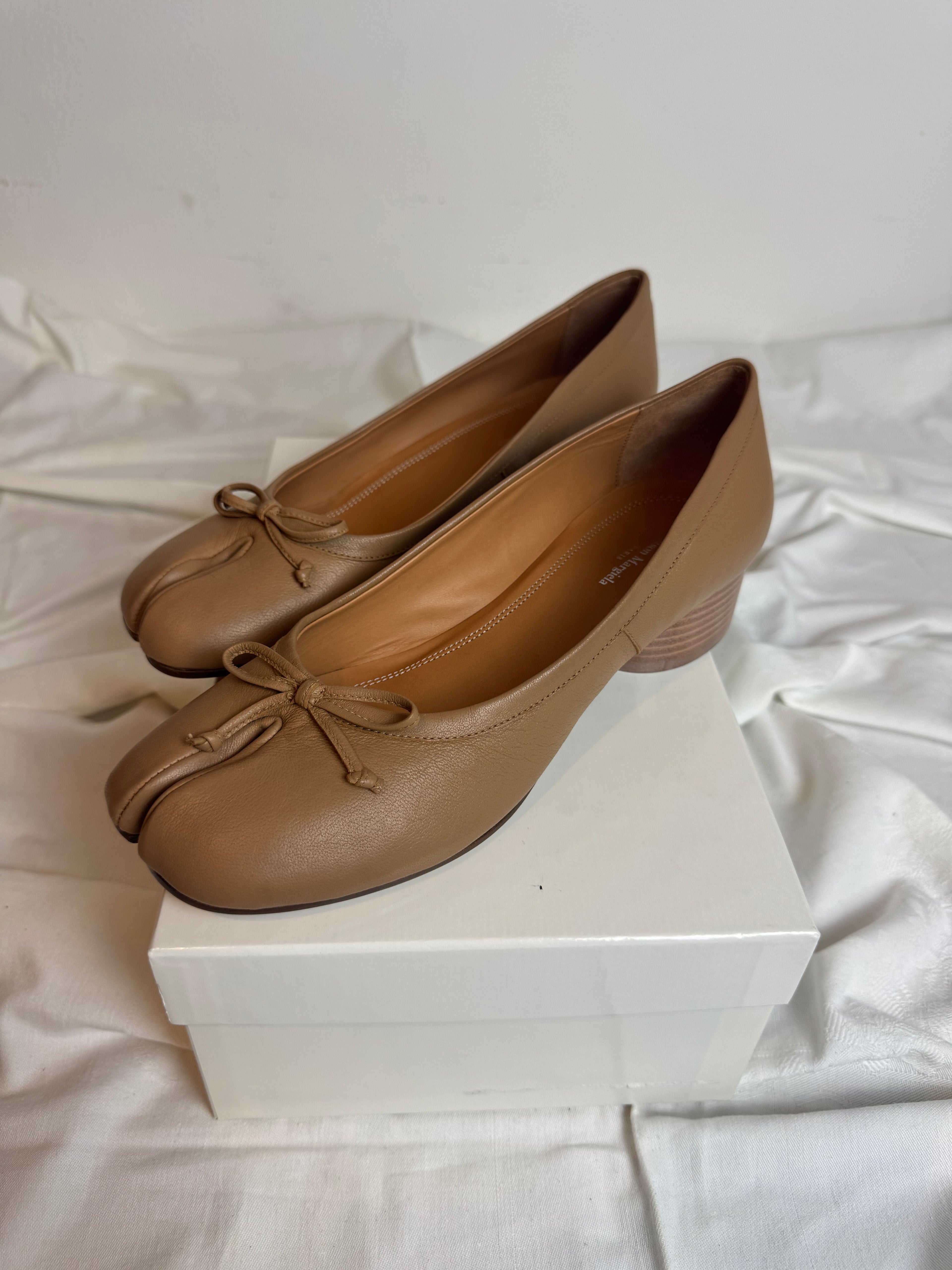 Tabi Ballet Pumps Brown
