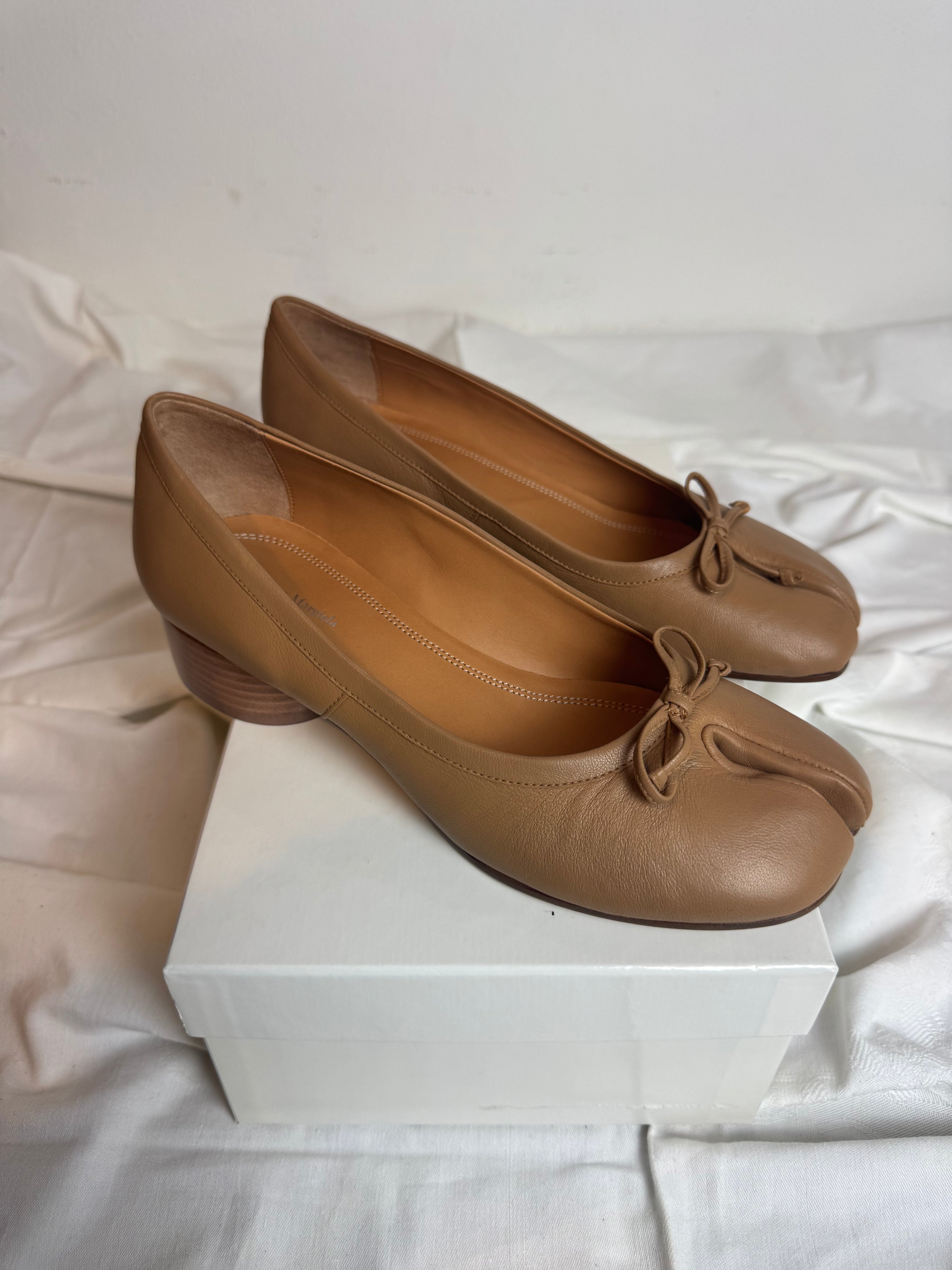 Tabi Ballet Pumps Brown