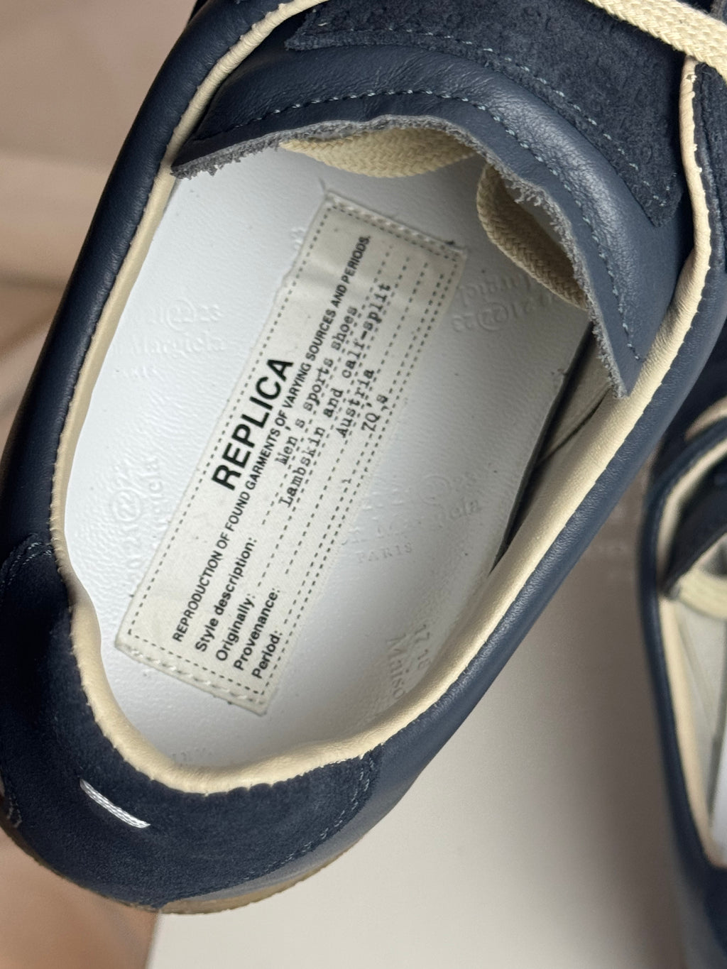 REPLICA GAT Low-Top Sneakers Blue / Gum