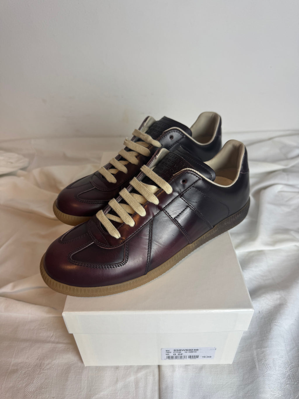 REPLICA GAT Low-Top Sneakers Red / Gum  *SAMPLE*