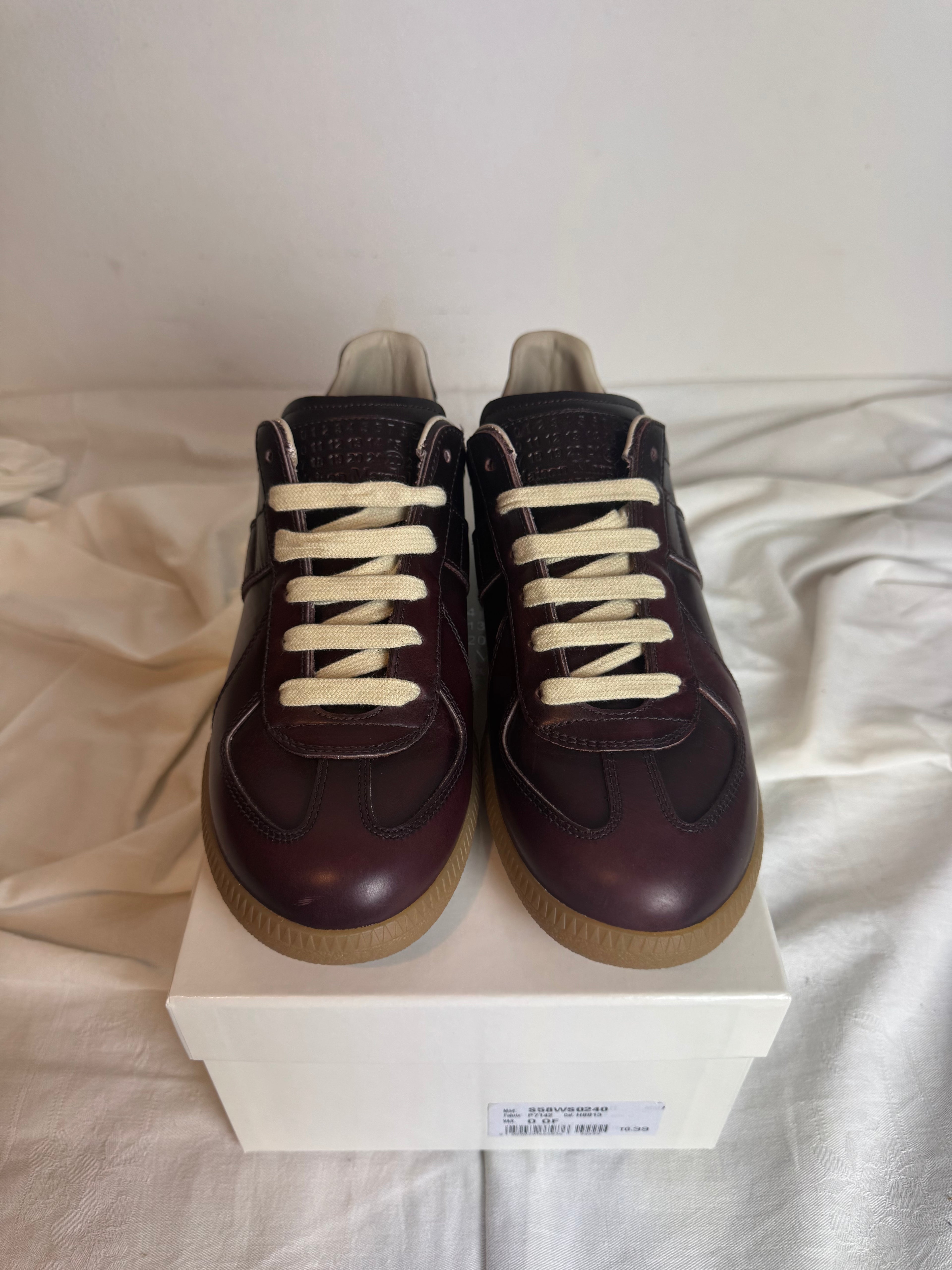 REPLICA GAT Low-Top Sneakers Red / Gum  *SAMPLE*