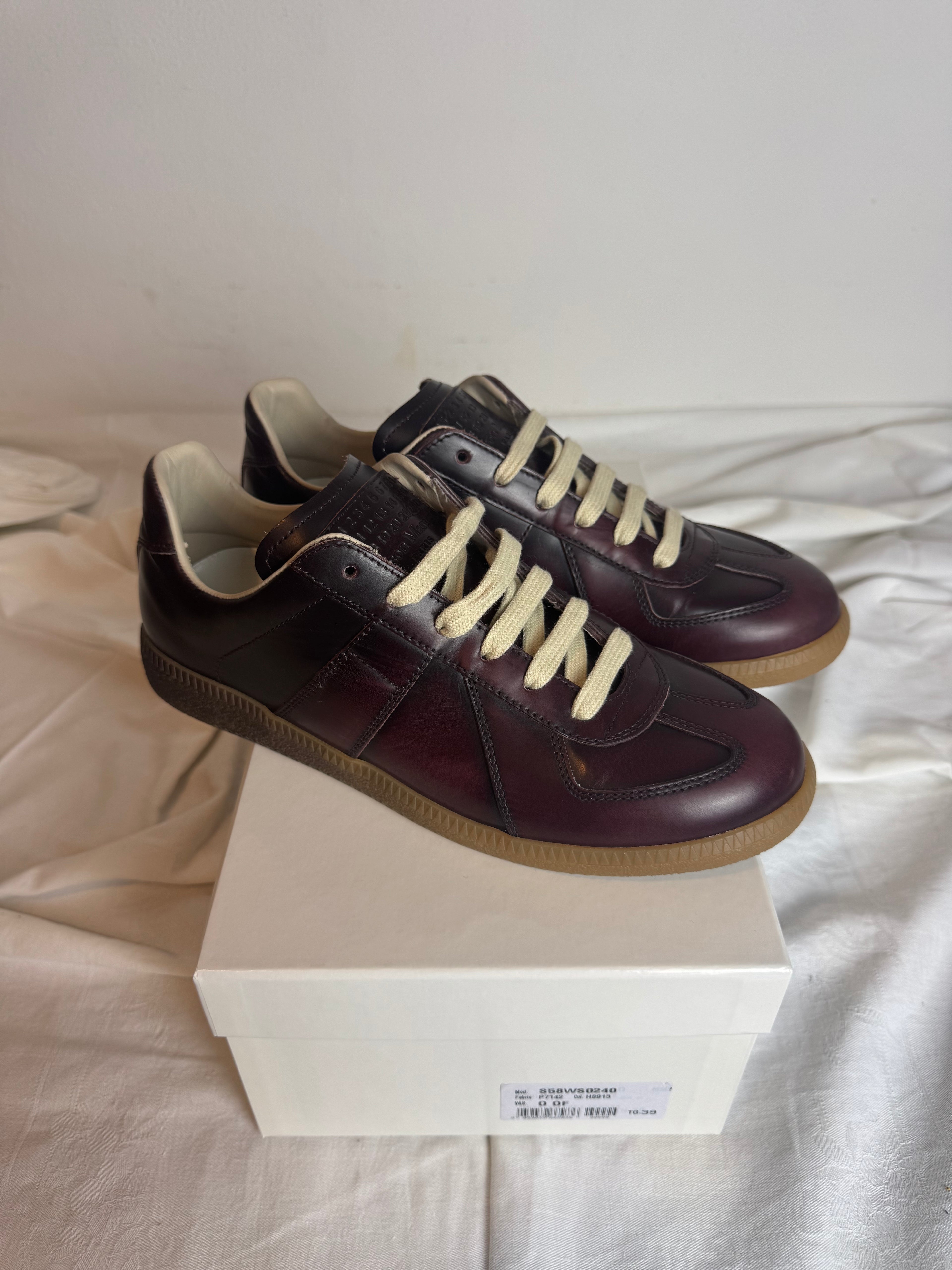 REPLICA GAT Low-Top Sneakers Red / Gum  *SAMPLE*