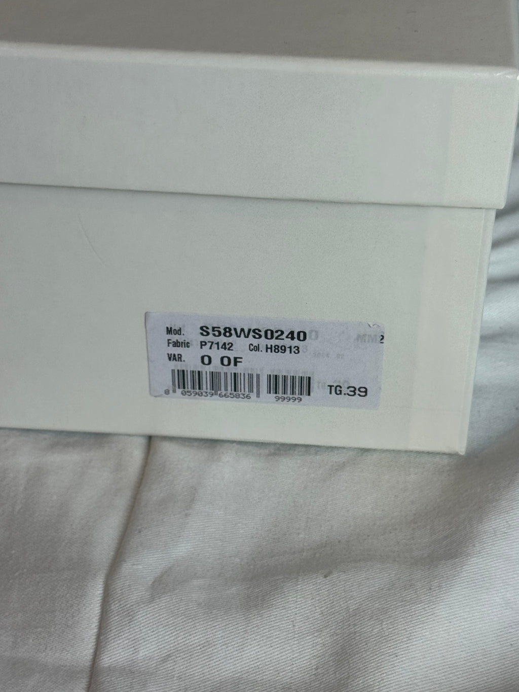 REPLICA GAT Low-Top Sneakers Red / Gum  *SAMPLE*