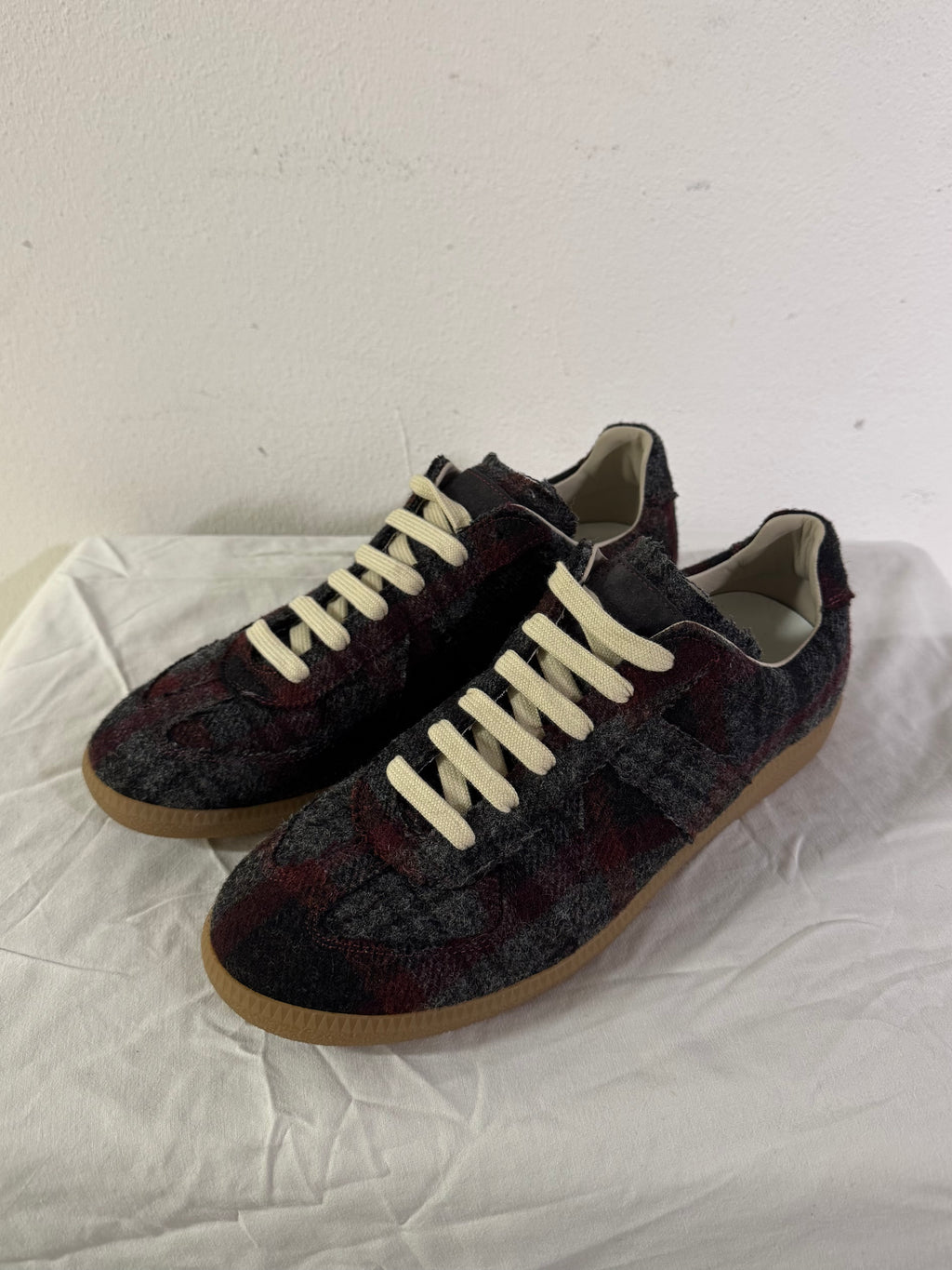 REPLICA GAT Low-Top Sneakers Wool / Gum  *SAMPLE*