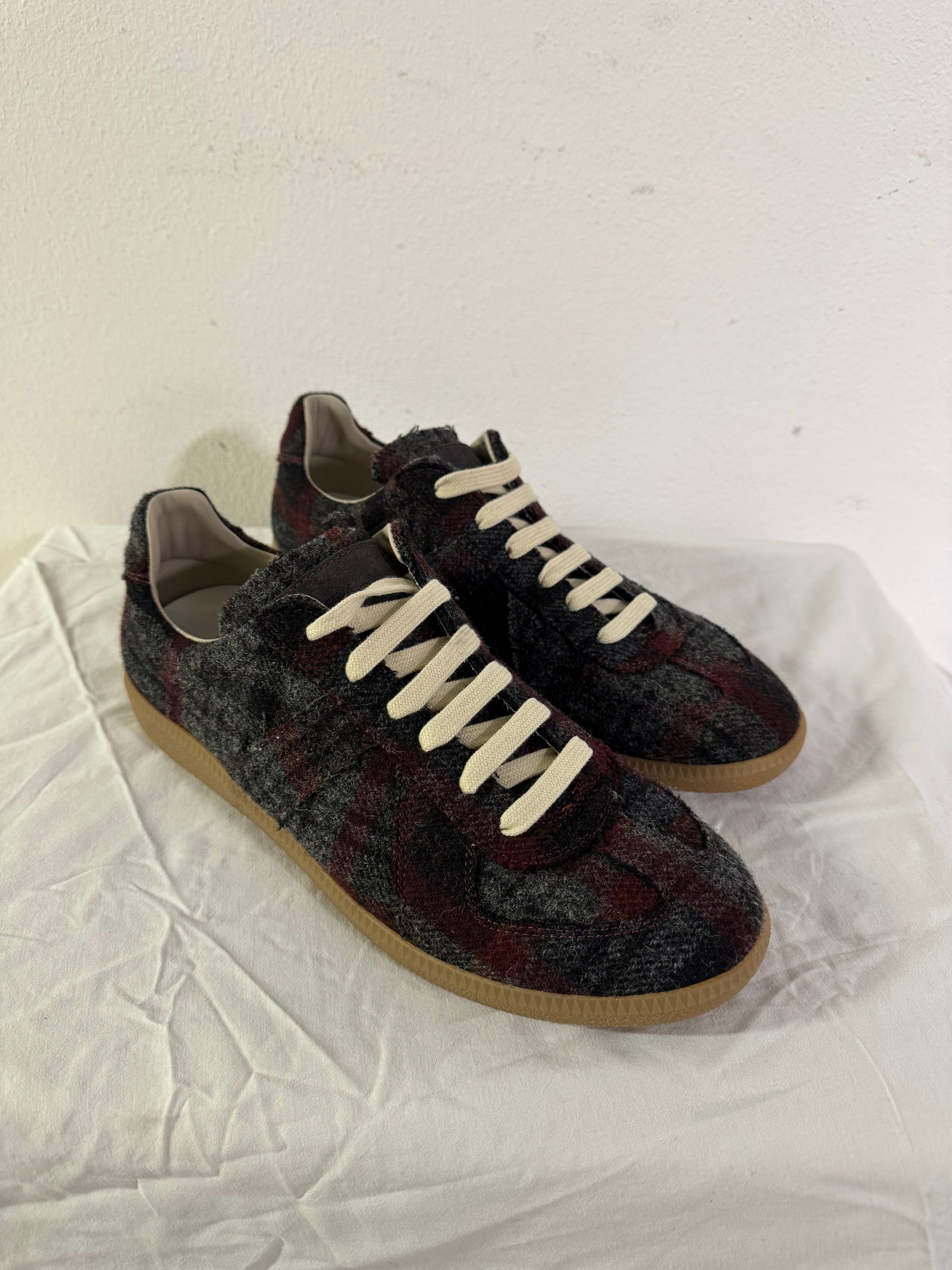 REPLICA GAT Low-Top Sneakers Wool / Gum  *SAMPLE*