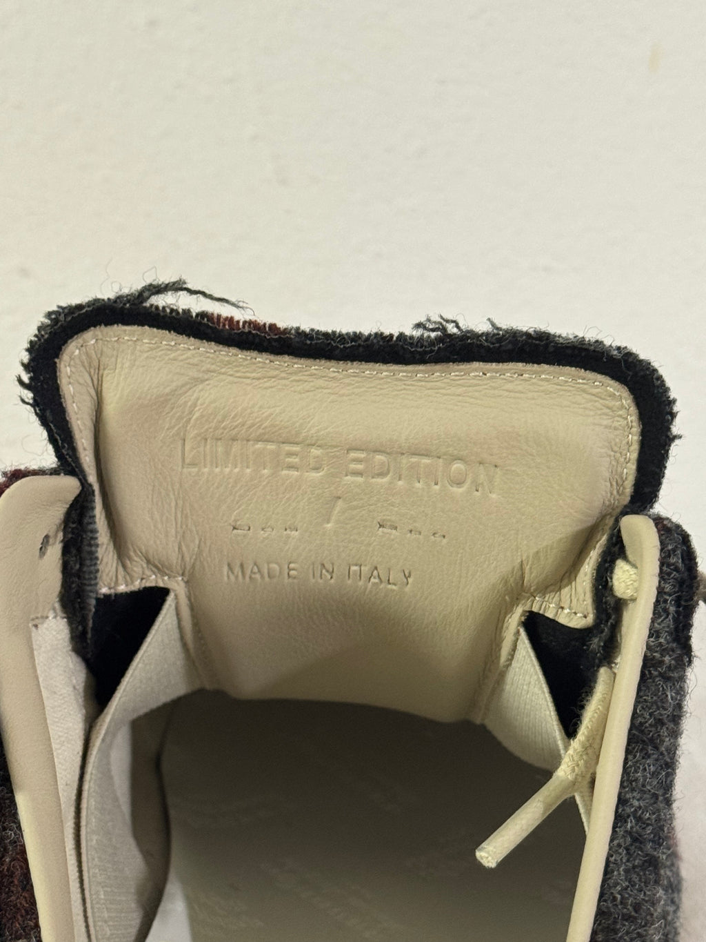 REPLICA GAT Low-Top Sneakers Wool / Gum  *SAMPLE*