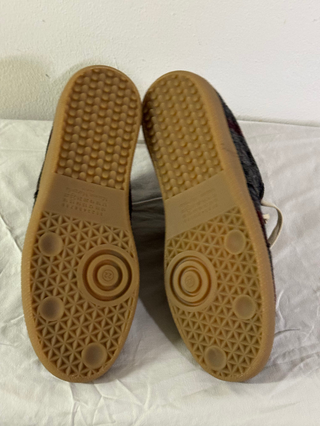 REPLICA GAT Low-Top Sneakers Wool / Gum  *SAMPLE*