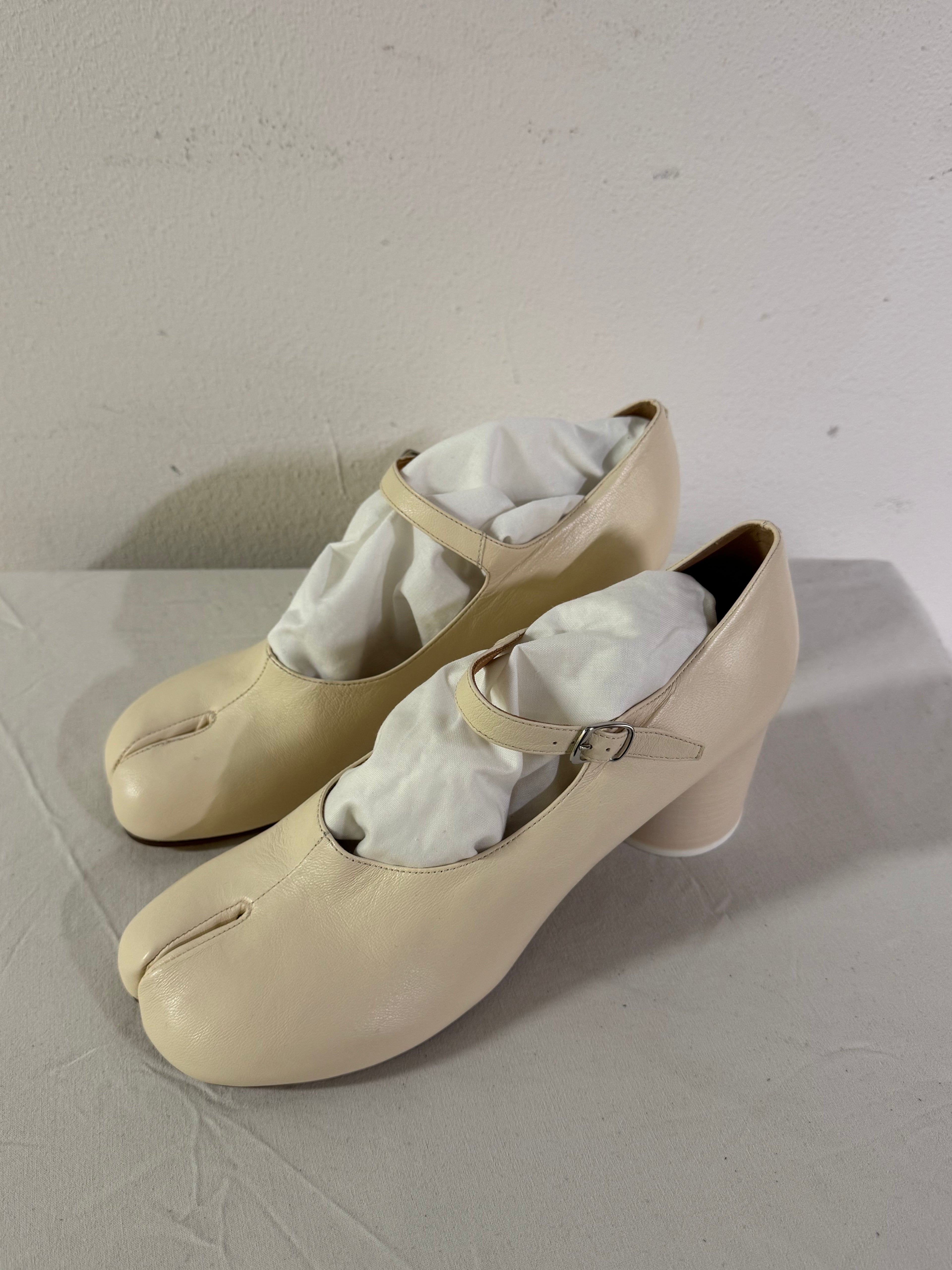 Tabi Mary Jane Heels Cream