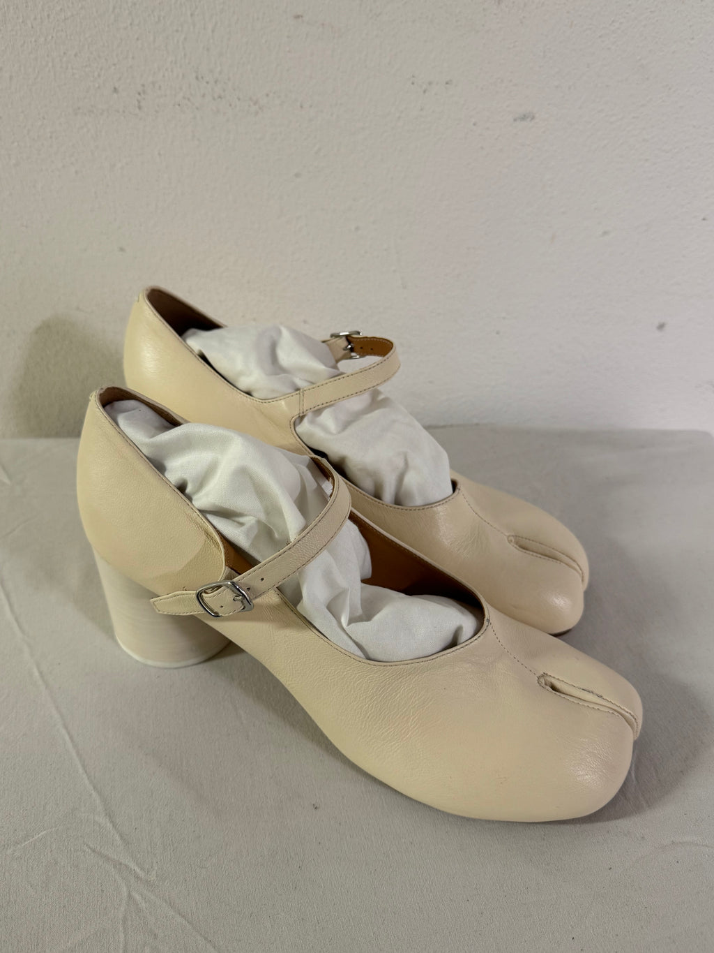 Tabi Mary Jane Heels Cream