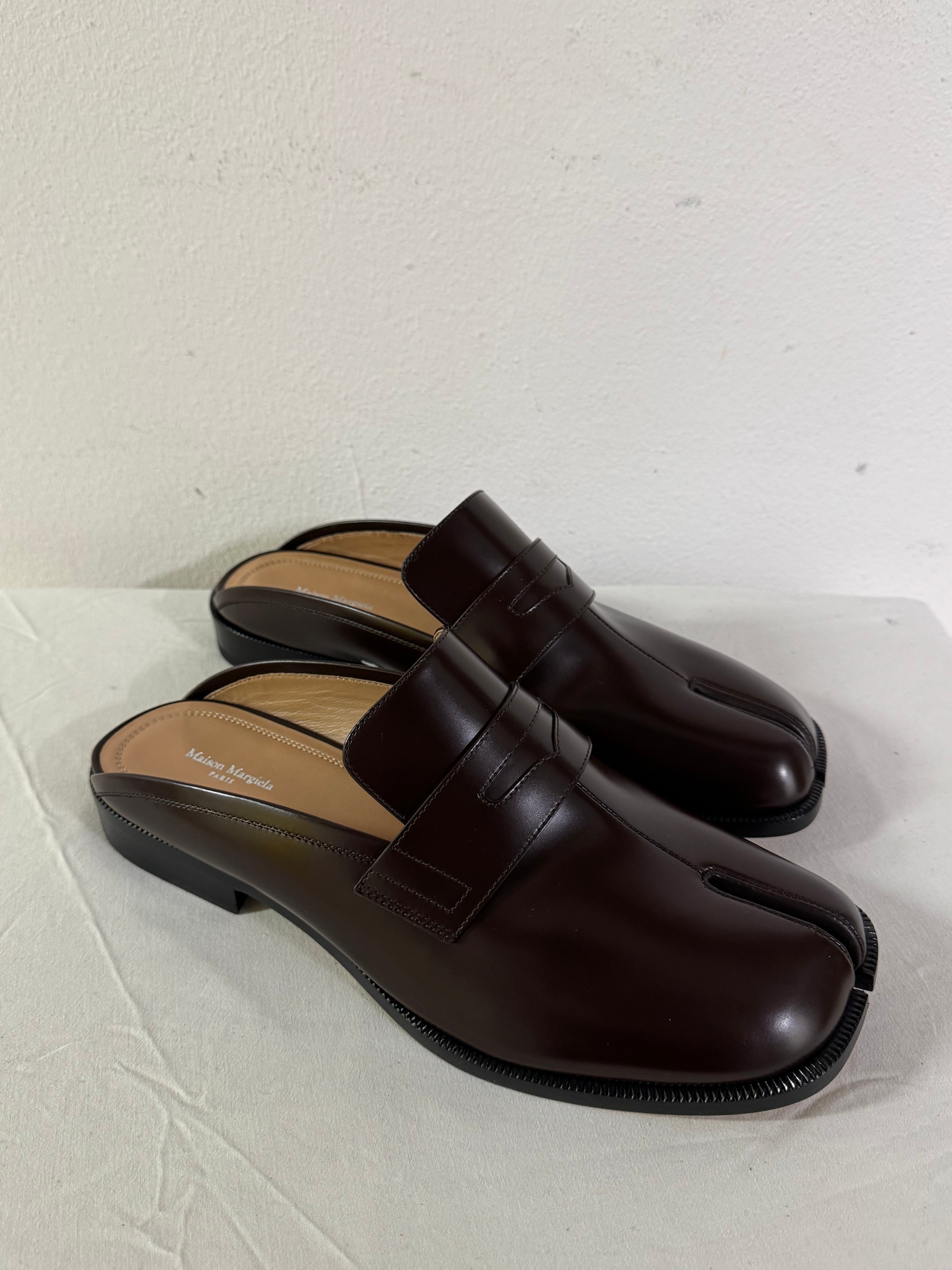 Tabi Classic Open Loafers Brown / Black