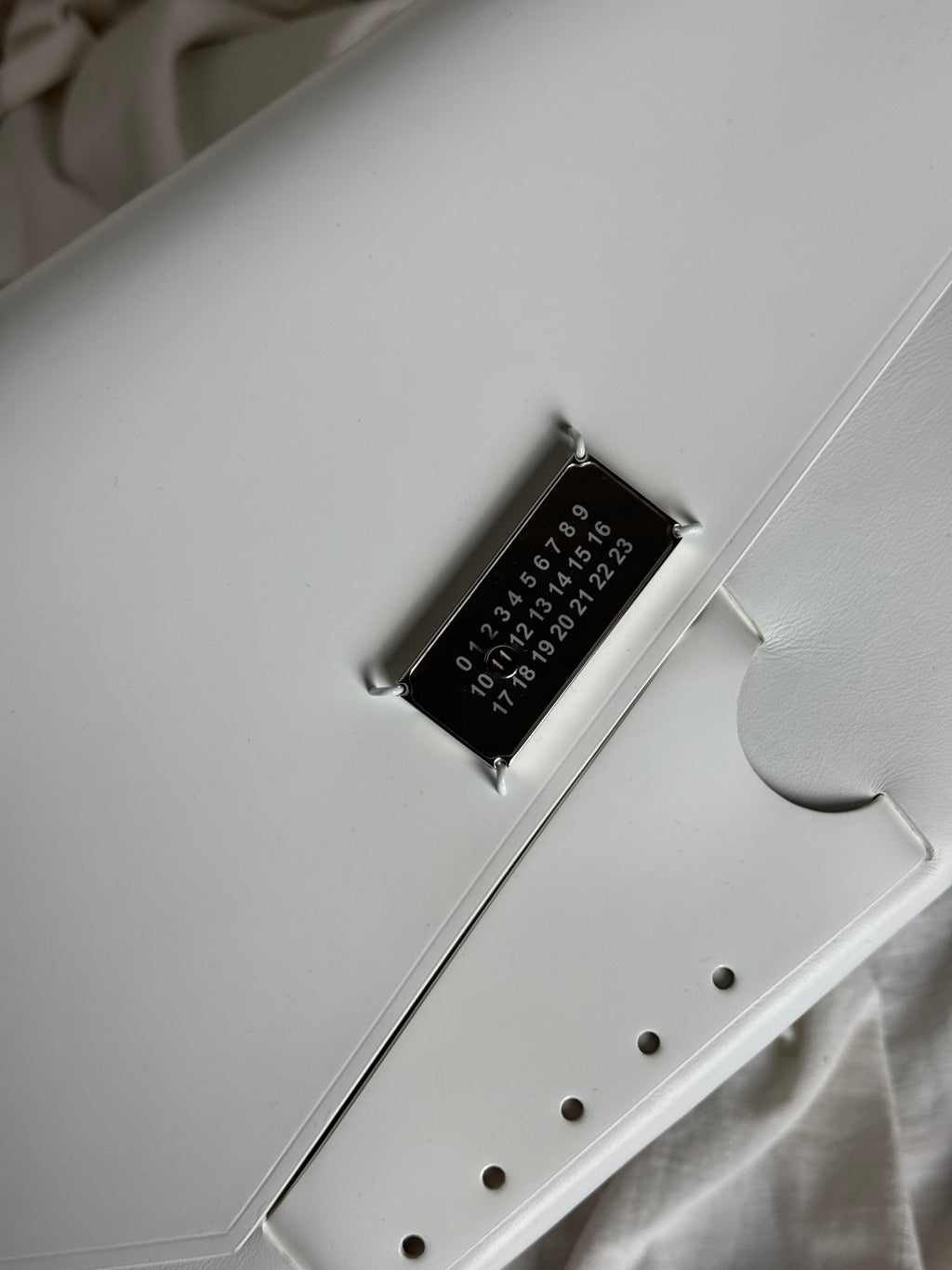Snatched Large Shoulder Bag White