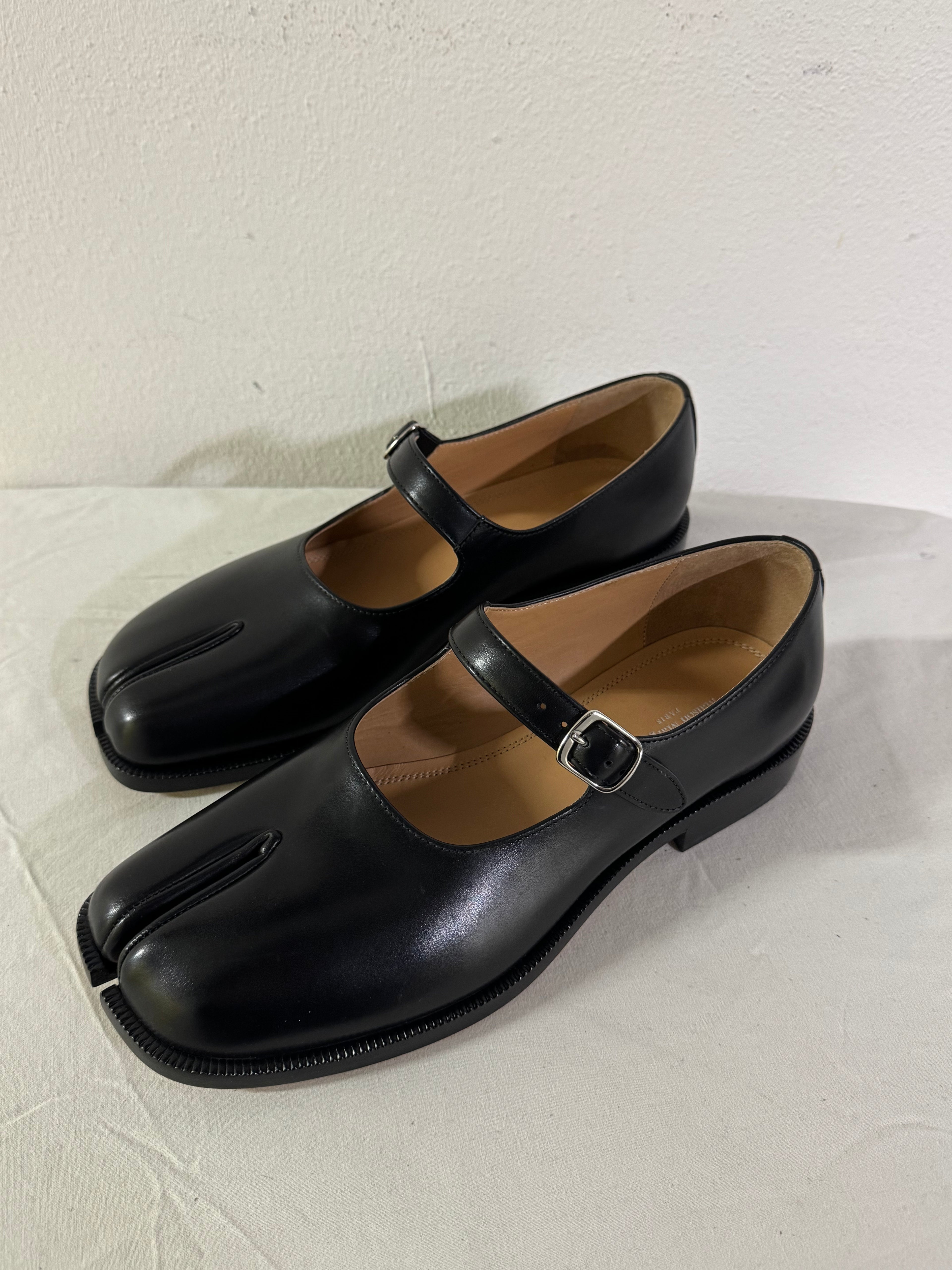 Tabi Mary Jane Chasseurs Black