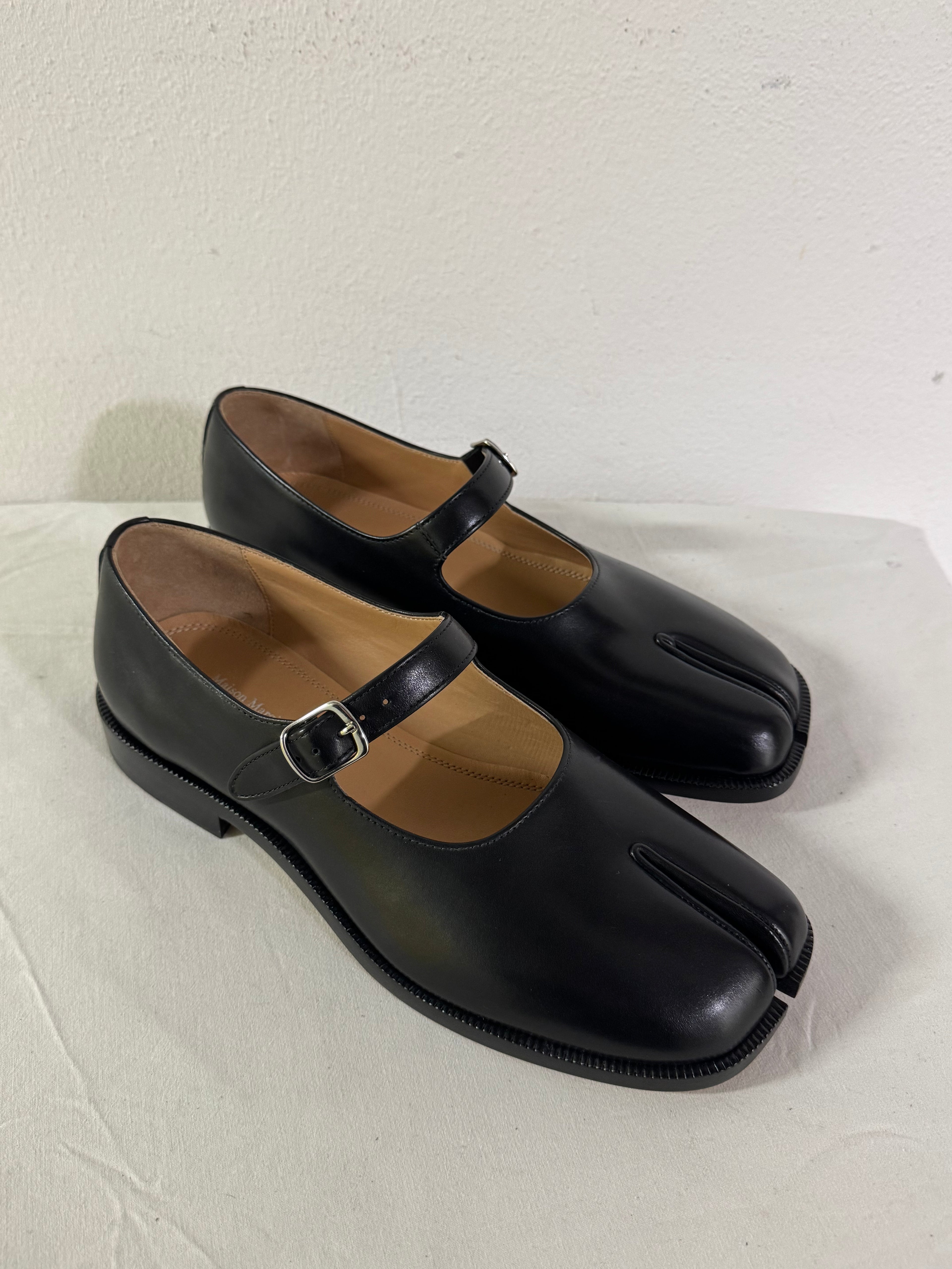 Tabi Mary Jane Chasseurs Black