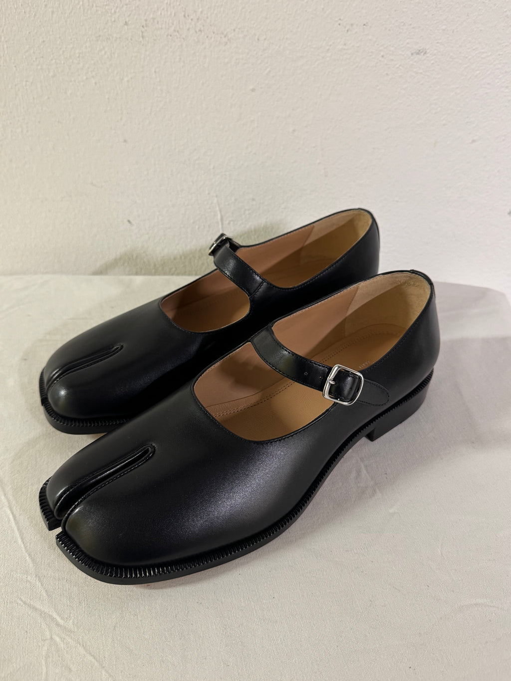 Tabi Mary Jane Chasseurs Black