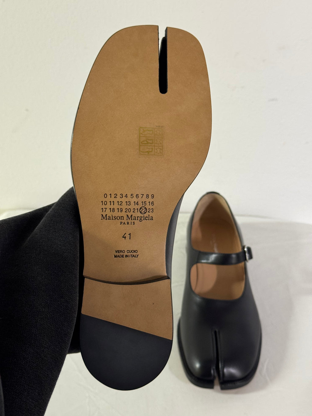 Tabi Mary Jane Chasseurs Black