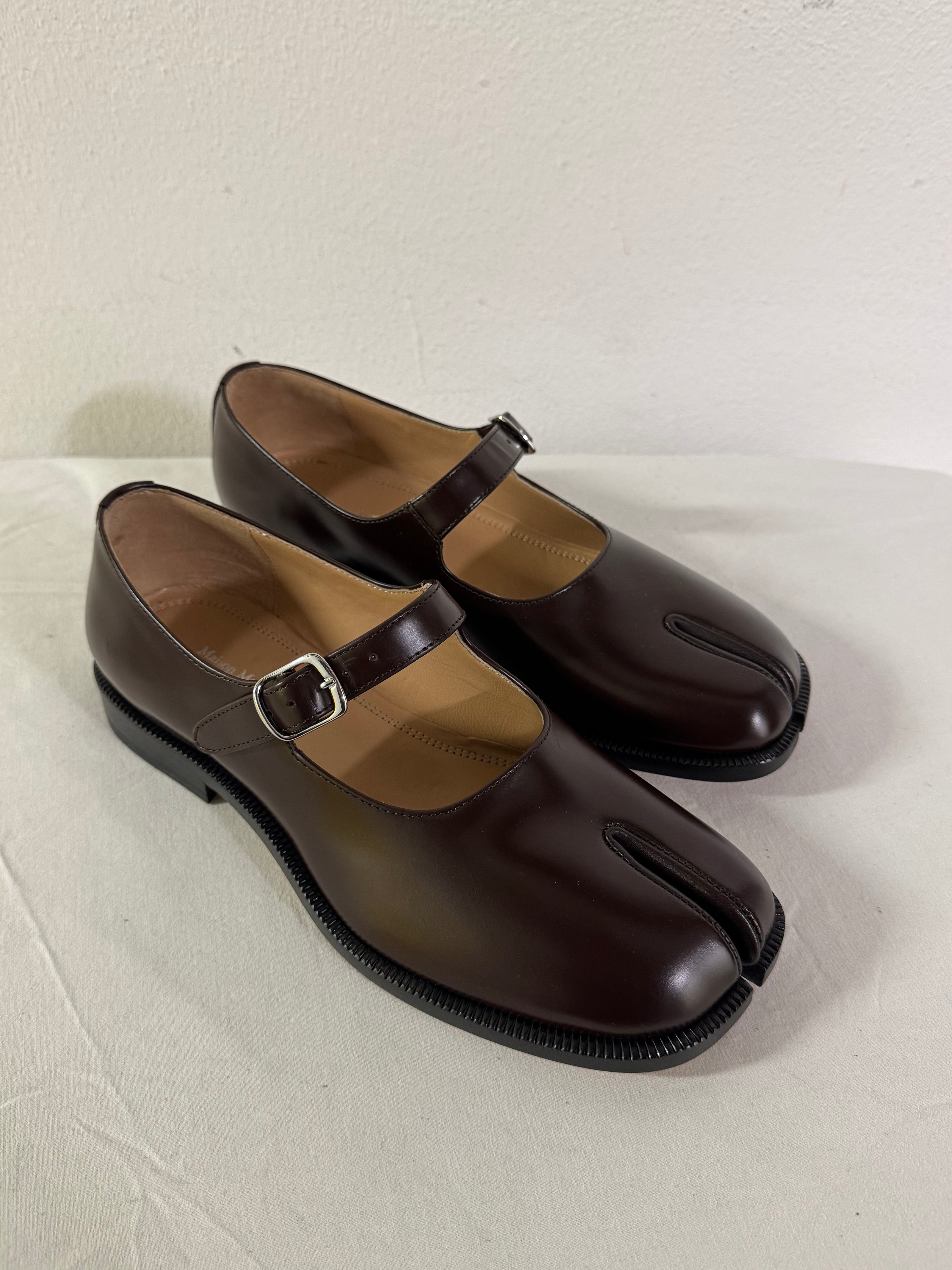 Tabi Mary Jane Chasseurs Brown / Black