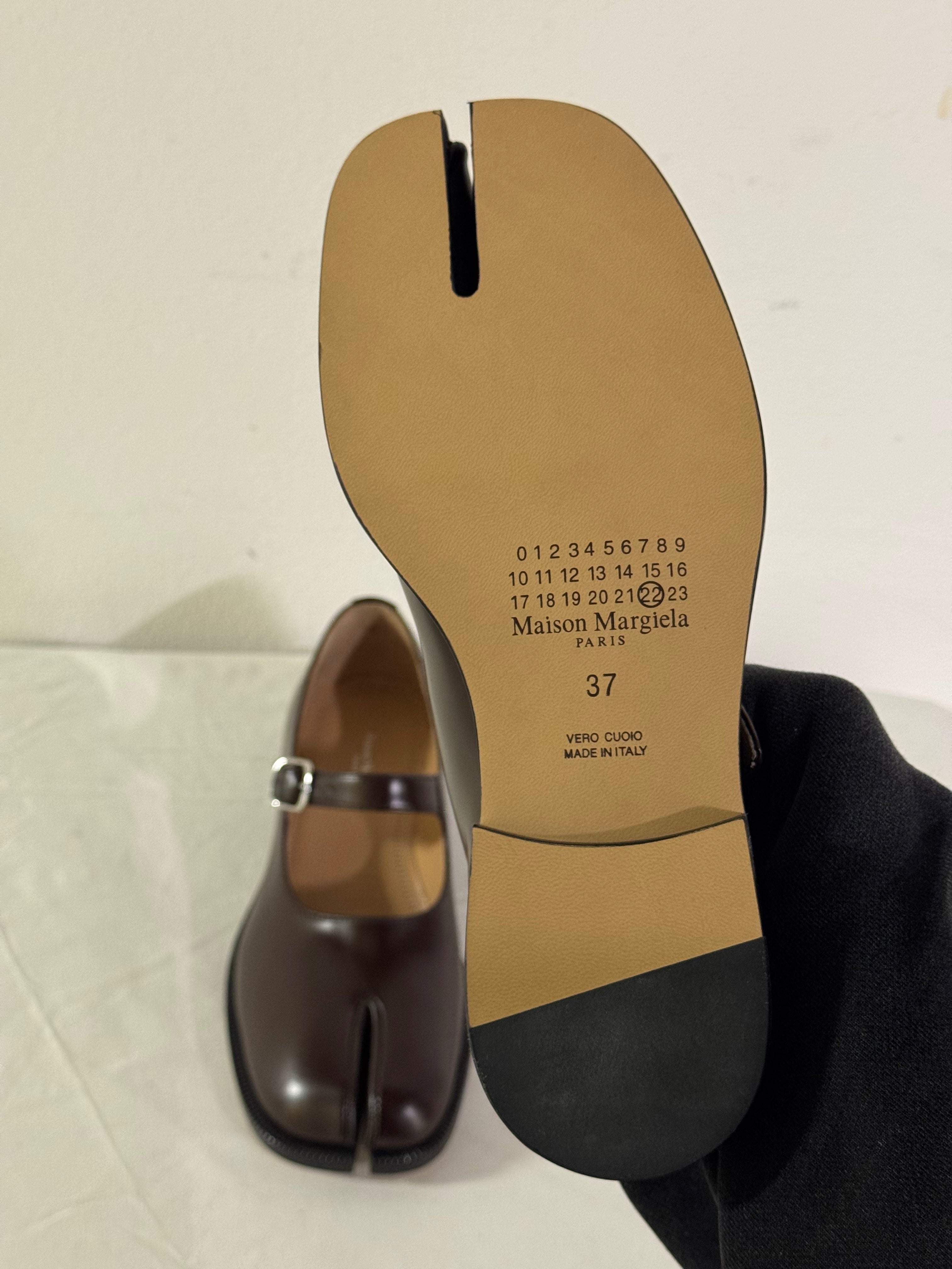 Tabi Mary Jane Chasseurs Brown / Black