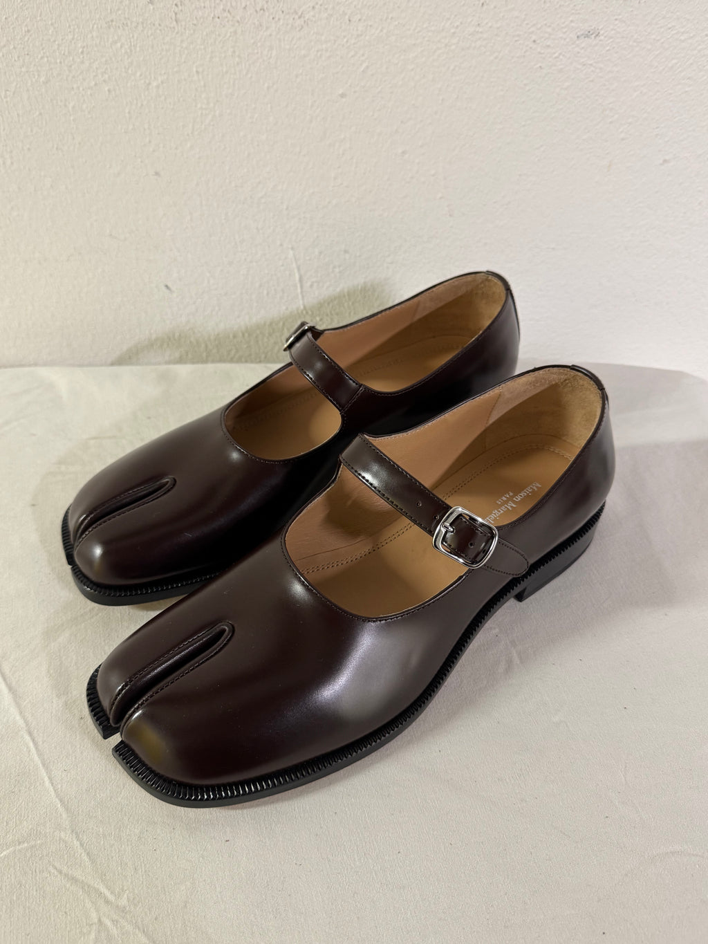 Tabi Mary Jane Chasseurs Brown / Black