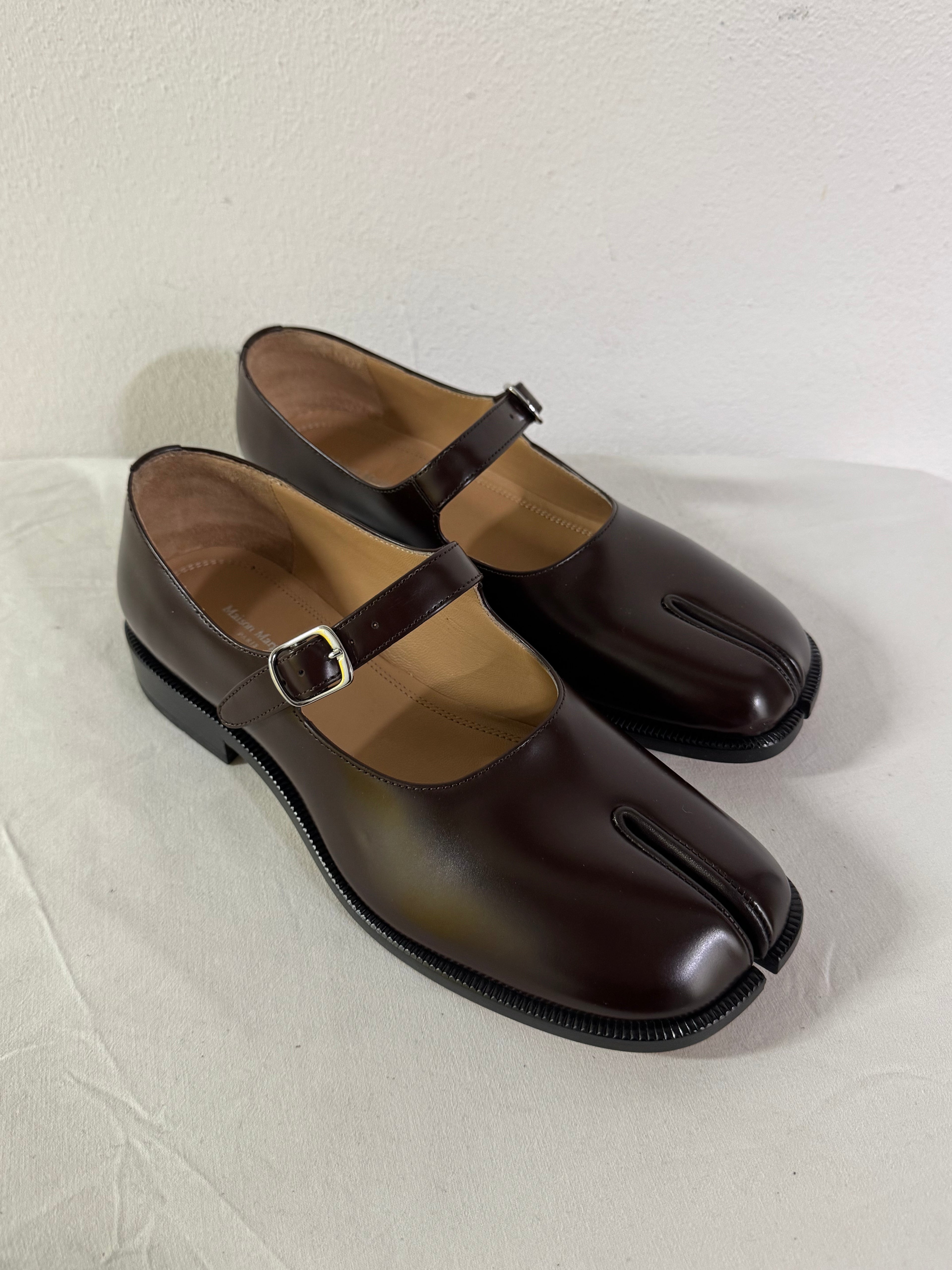 Tabi Mary Jane Chasseurs Brown / Black