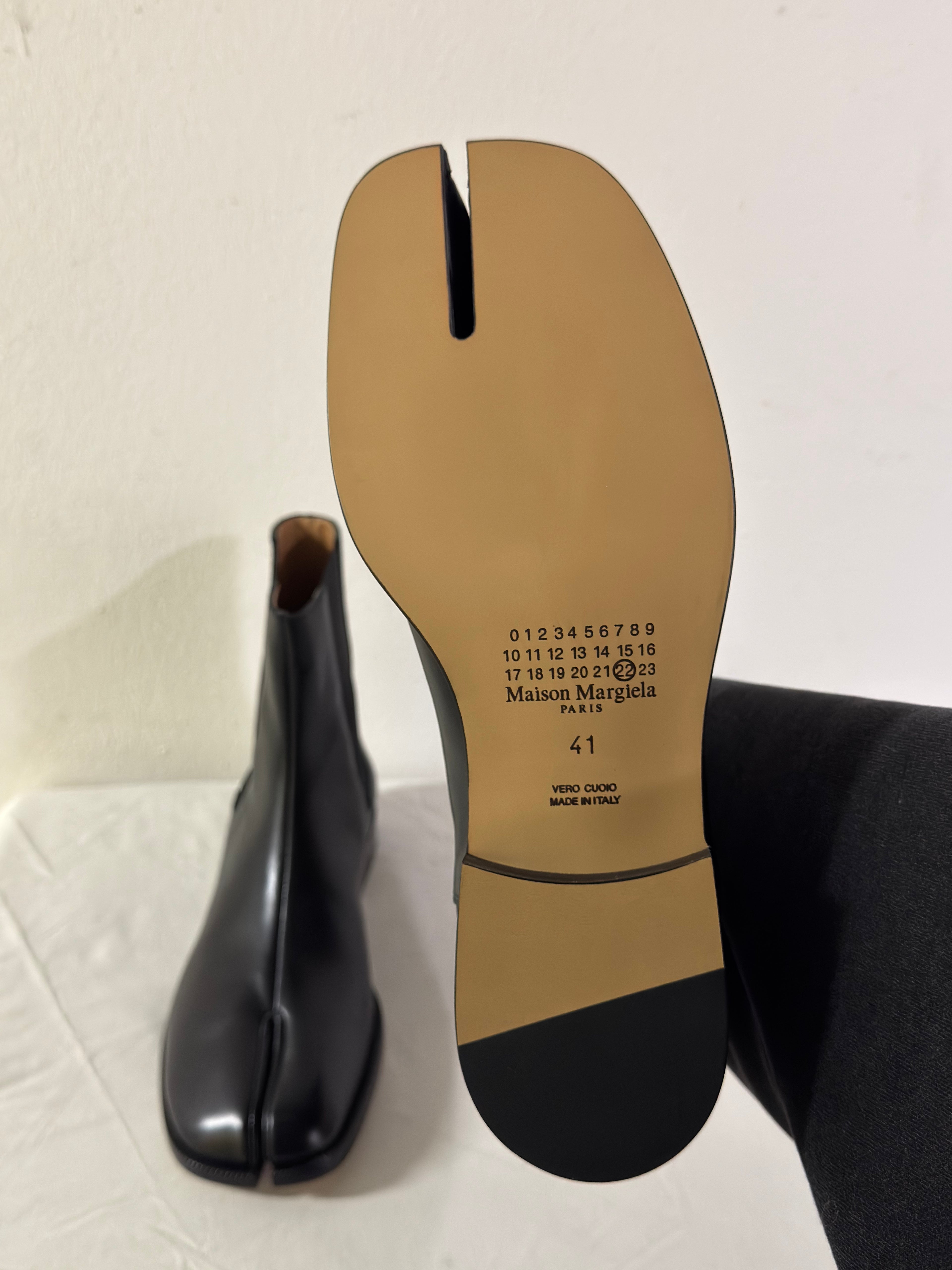 Tabi Chelsea Boots Black