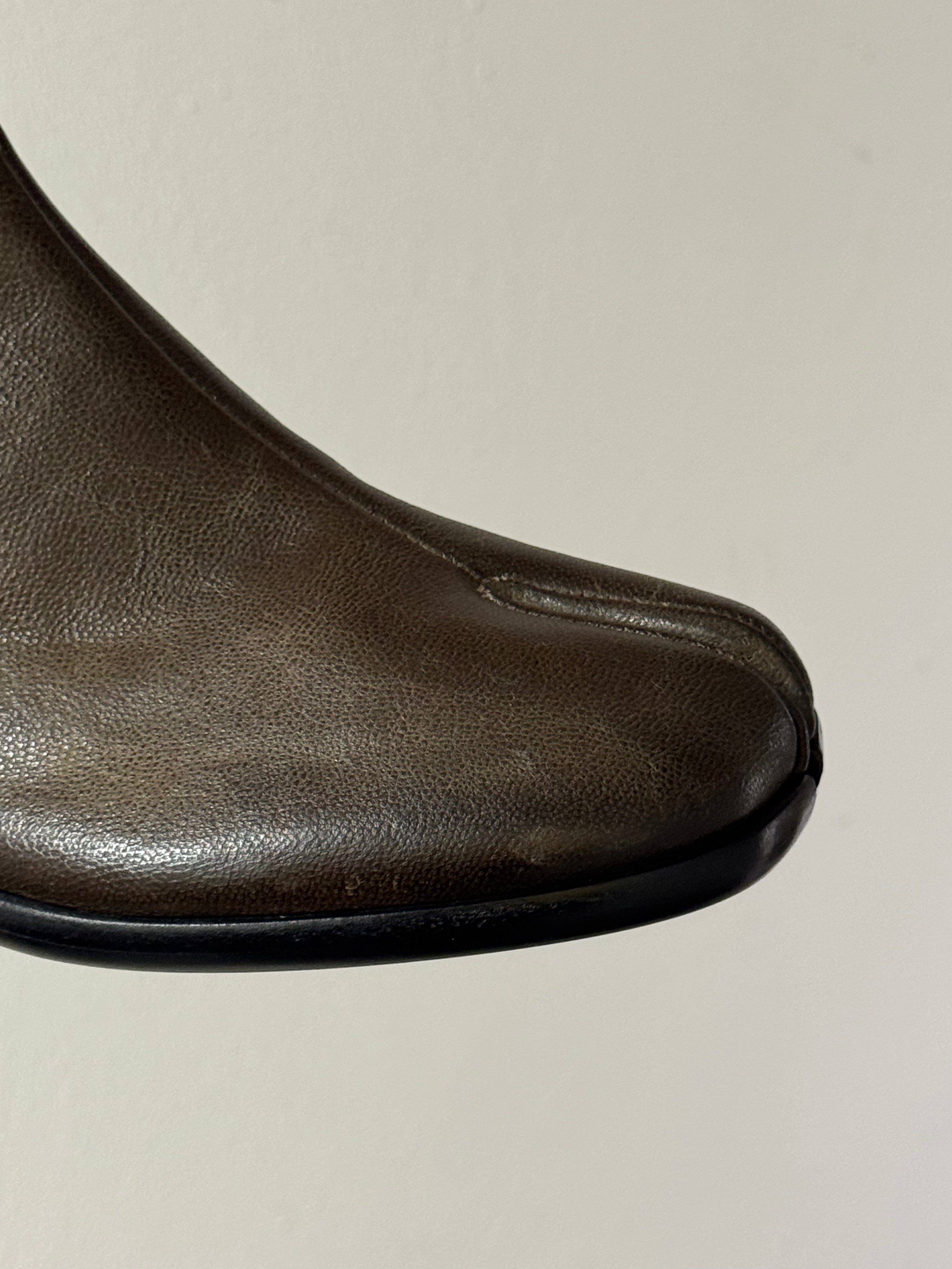 Tabi Ankle Boots Brown