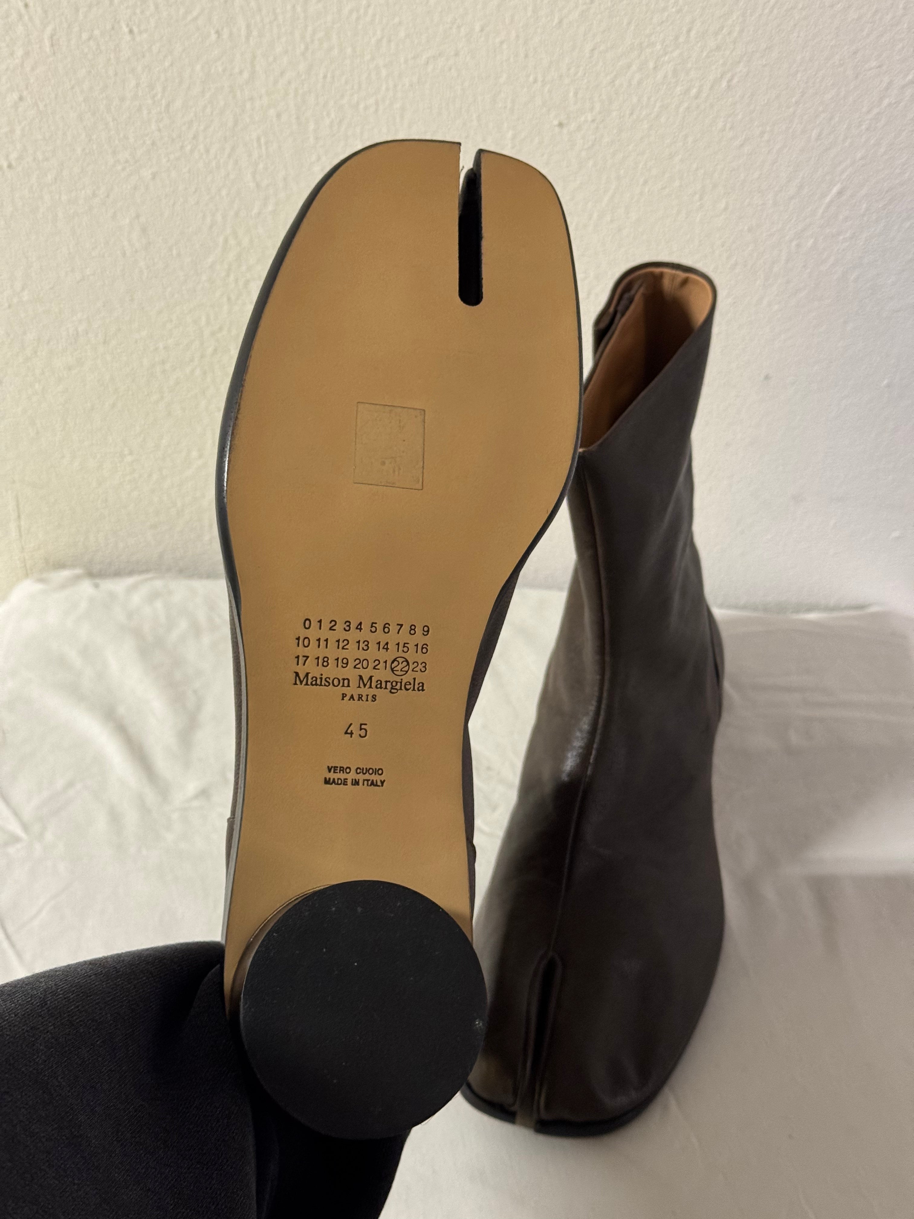 Tabi Ankle Boots Brown