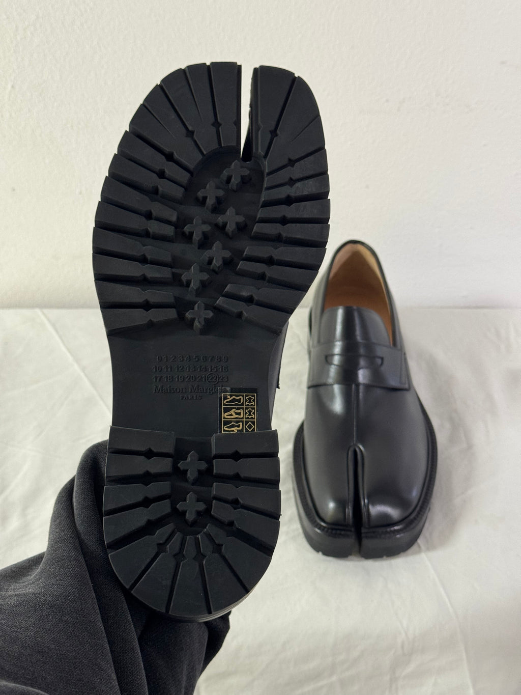 Tabi Platform Loafers Black