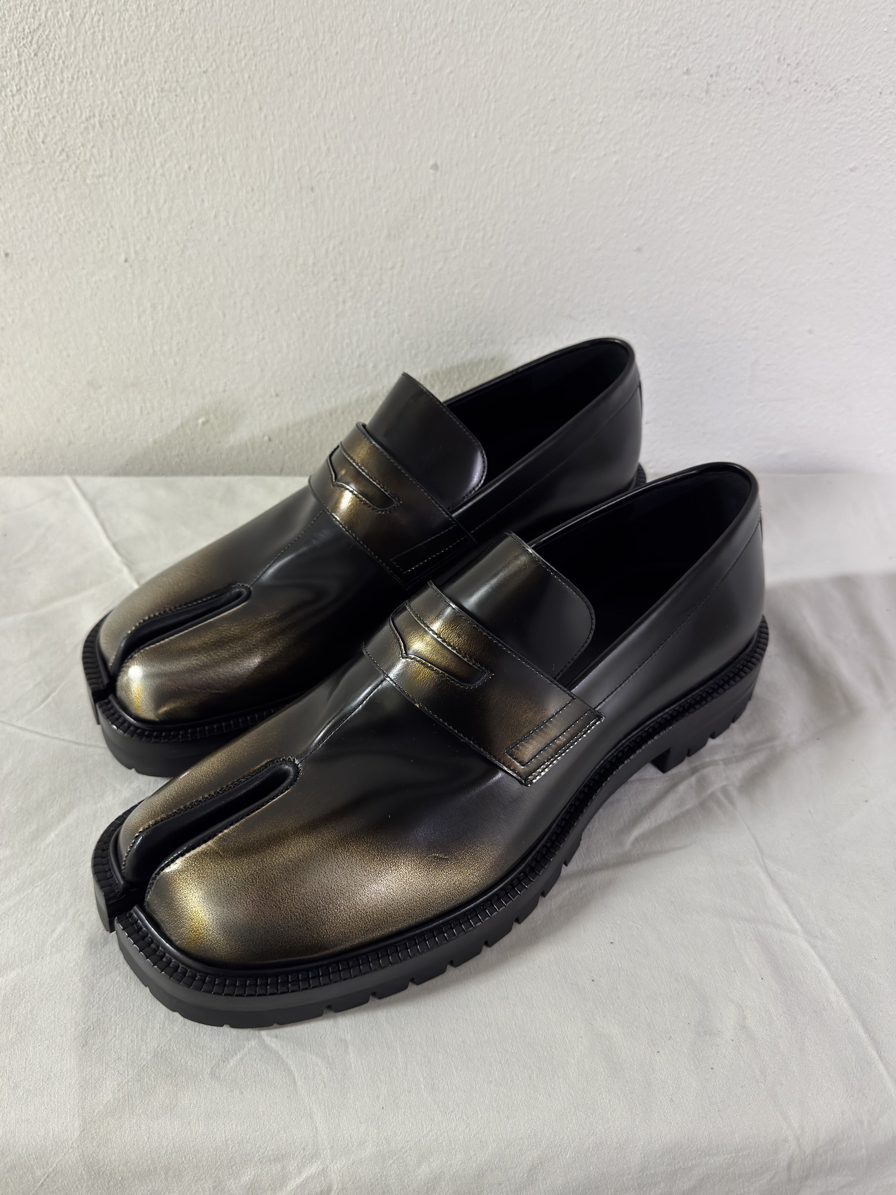 Tabi Platform Loafers Metallic / Black