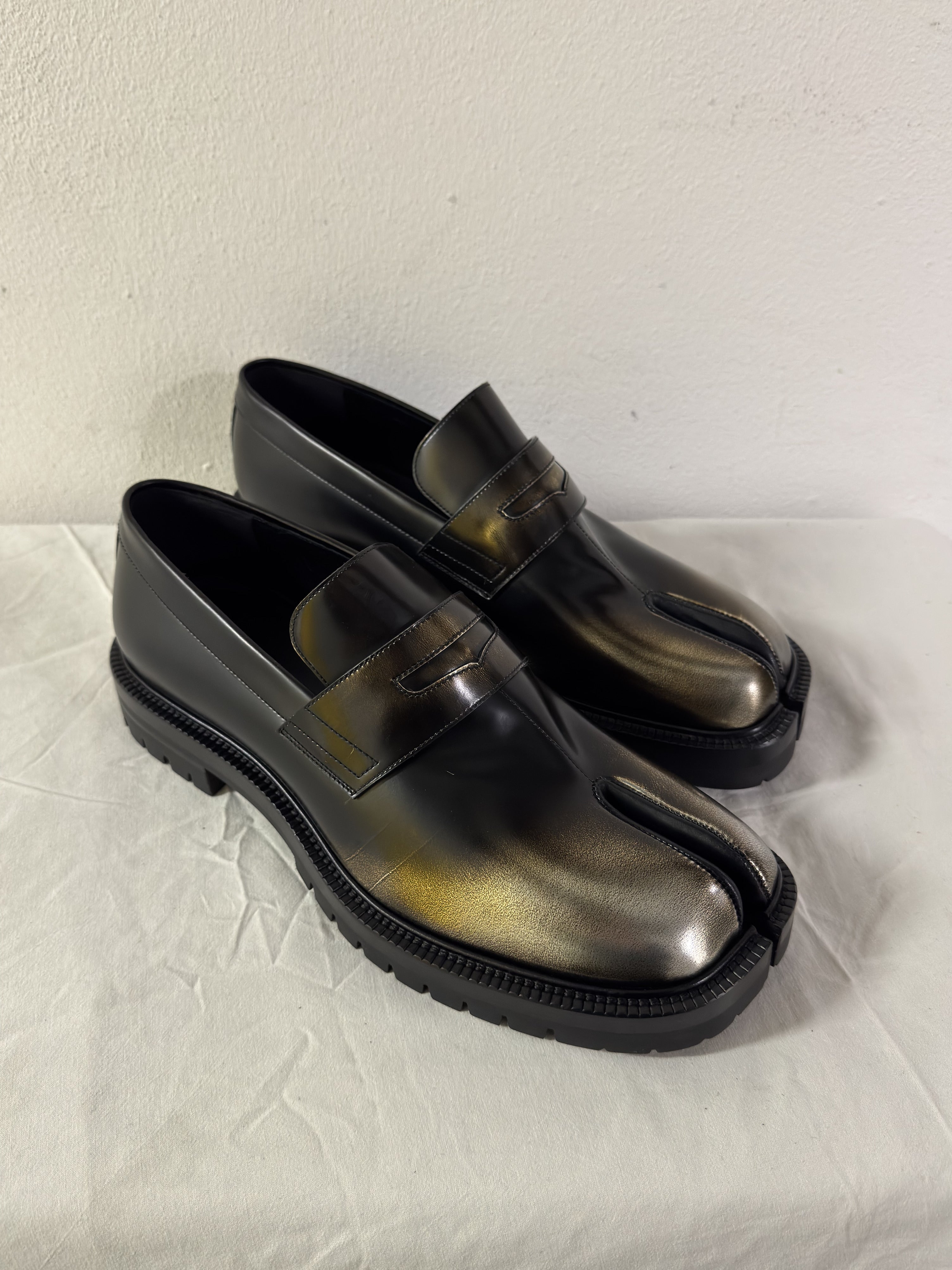 Tabi Platform Loafers Metallic / Black