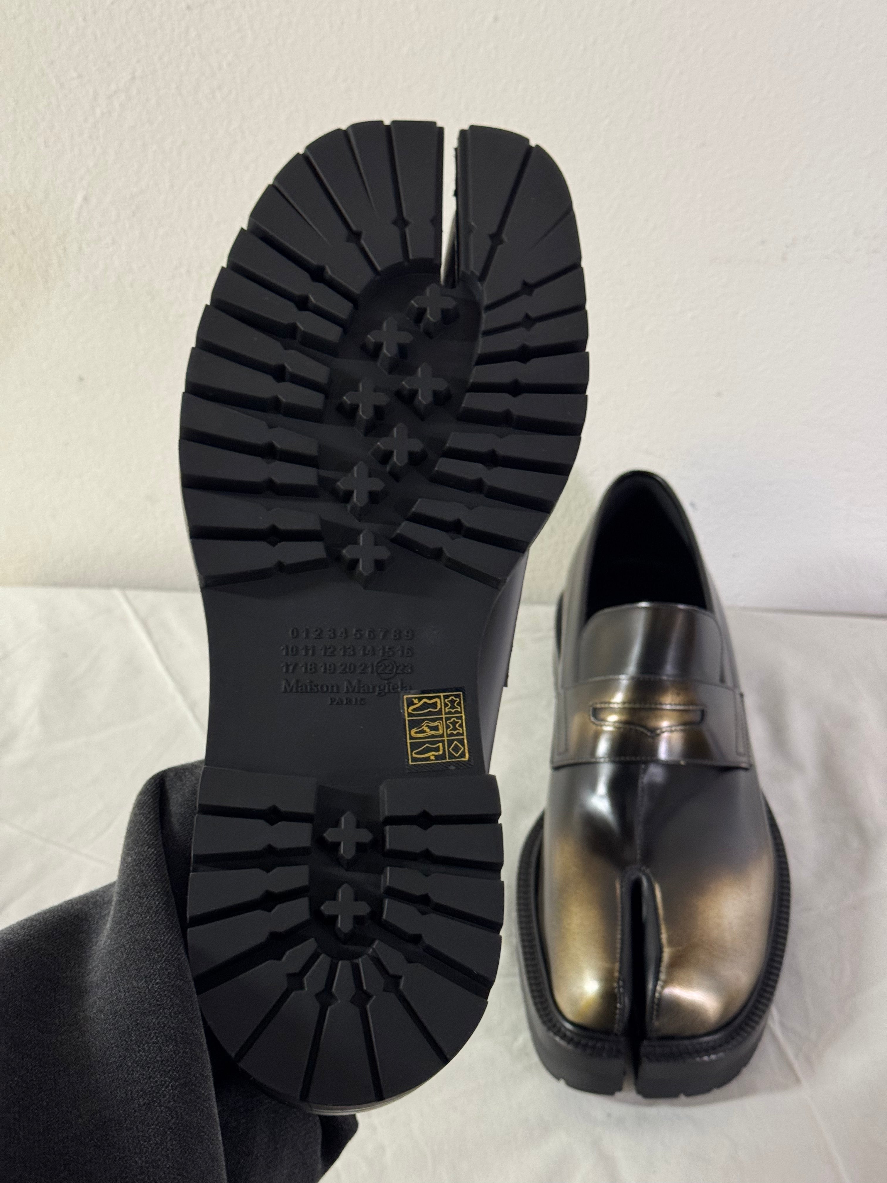 Tabi Platform Loafers Metallic / Black