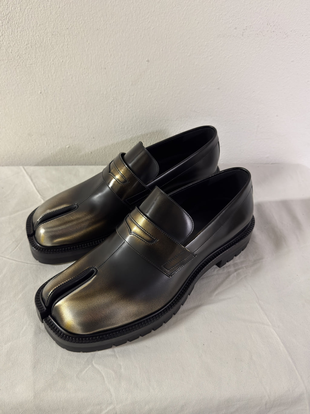 Tabi Platform Loafers Metallic / Black
