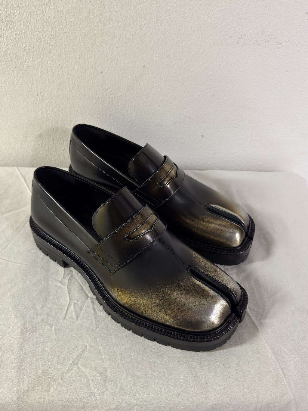 Tabi Platform Loafers Metallic / Black