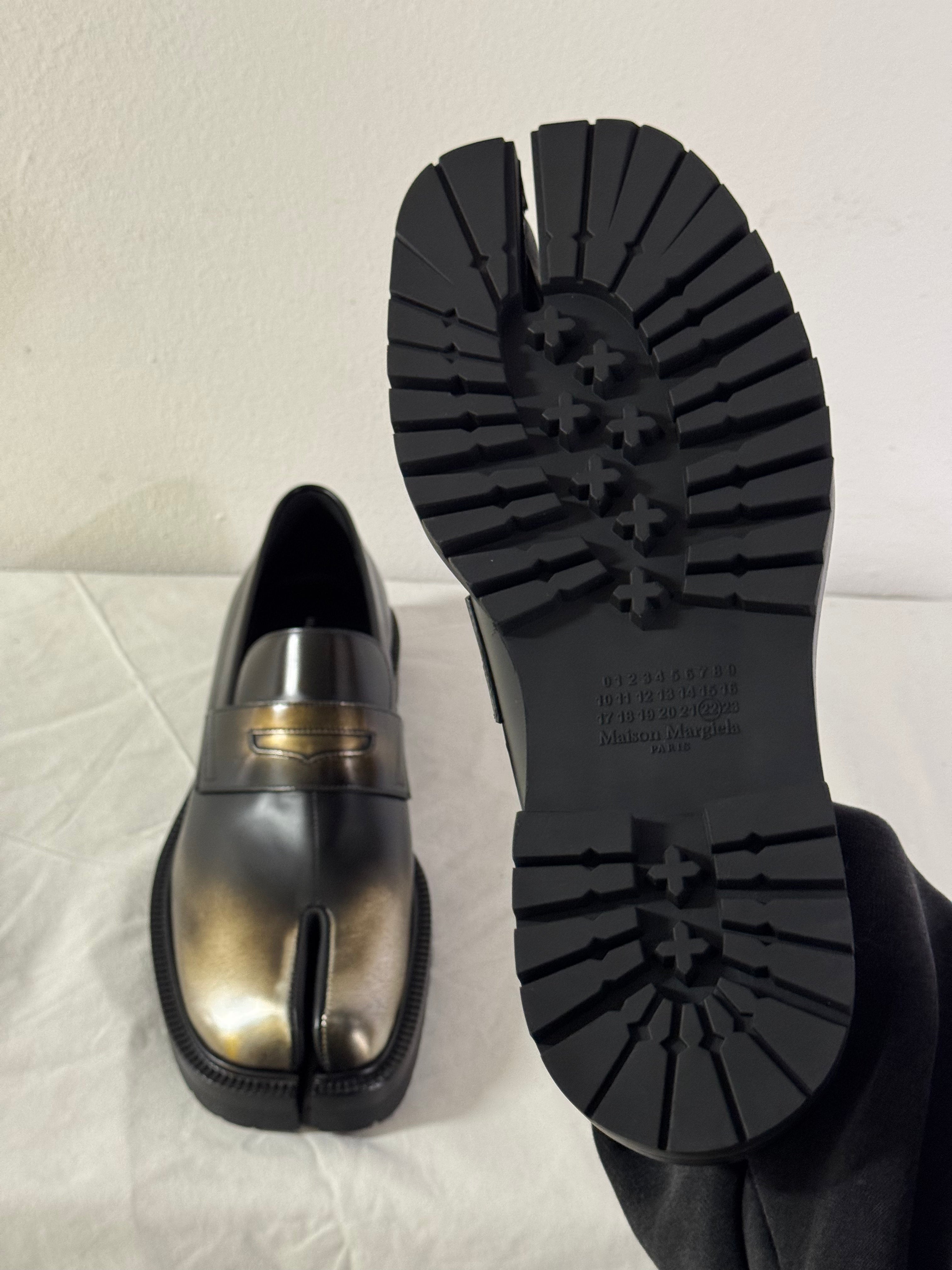 Tabi Platform Loafers Metallic / Black