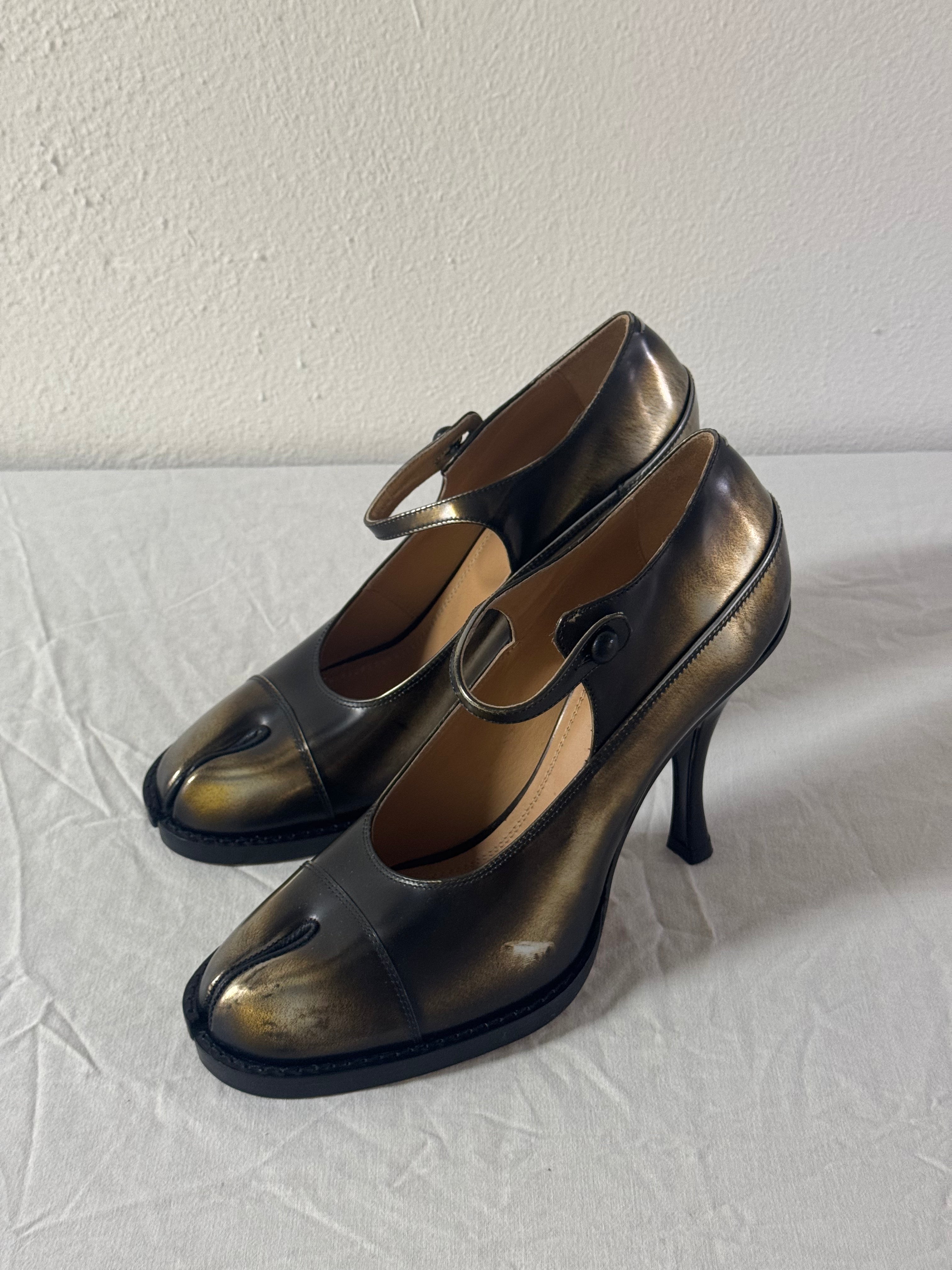 Tabi Bourgeoise Heels Metallic / Black