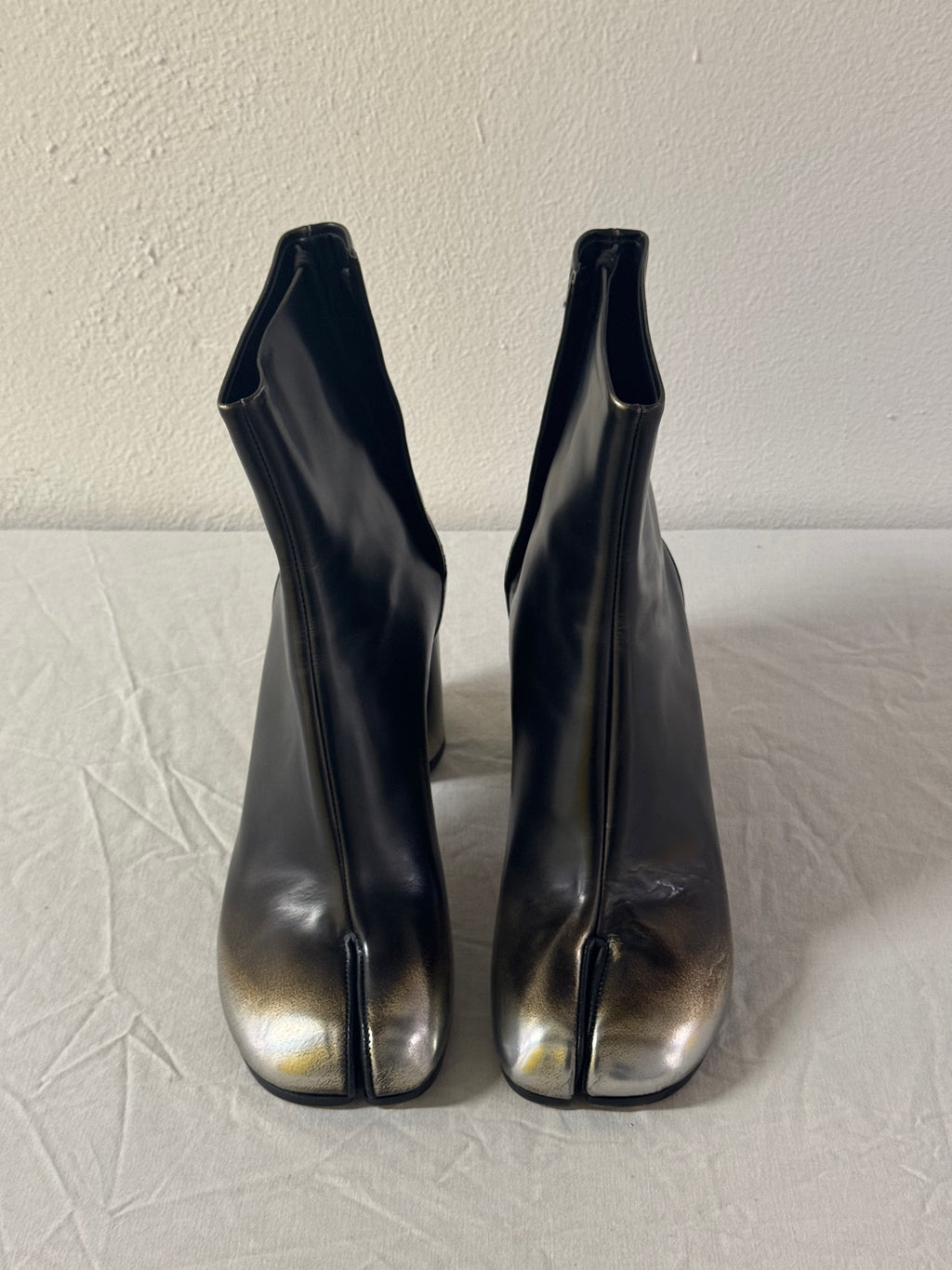 Tabi Ankle Boots Metallic / Black