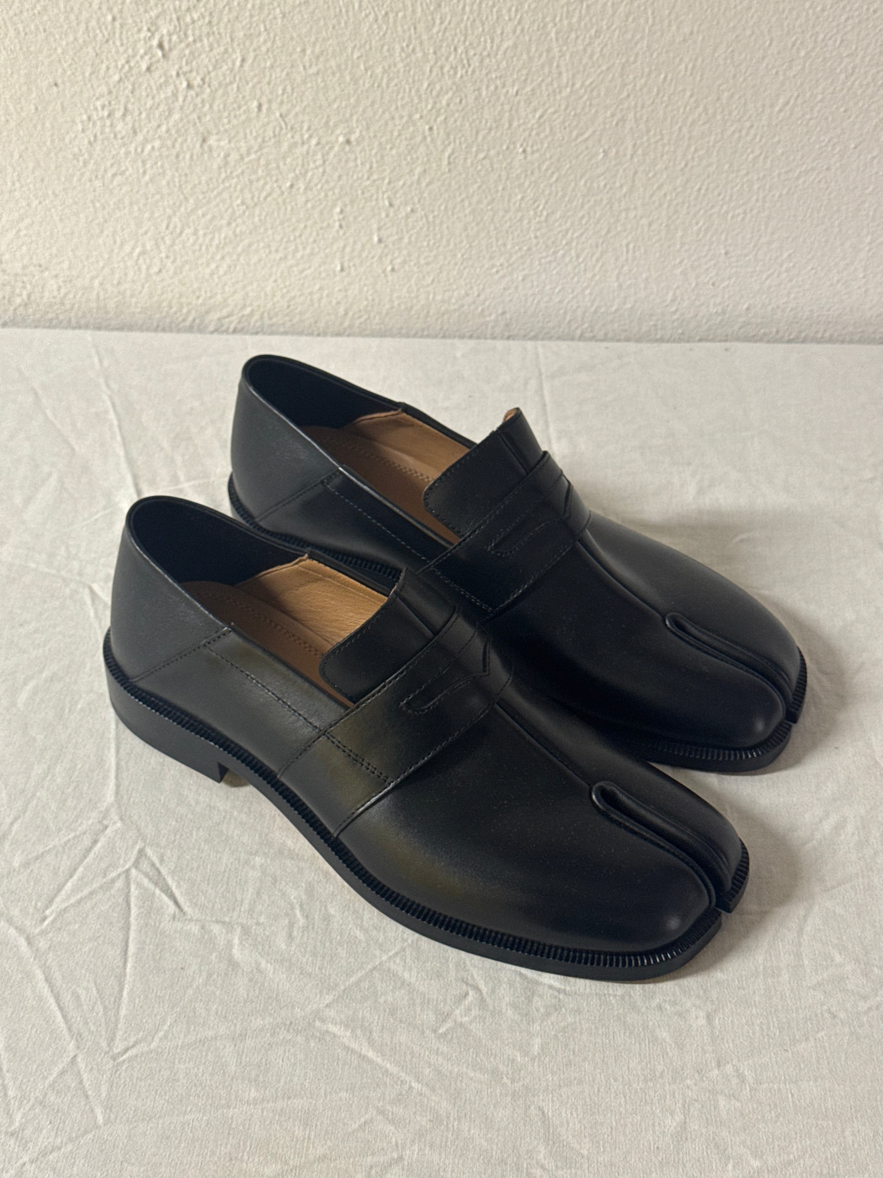Tabi Classic Foldable Loafers Black