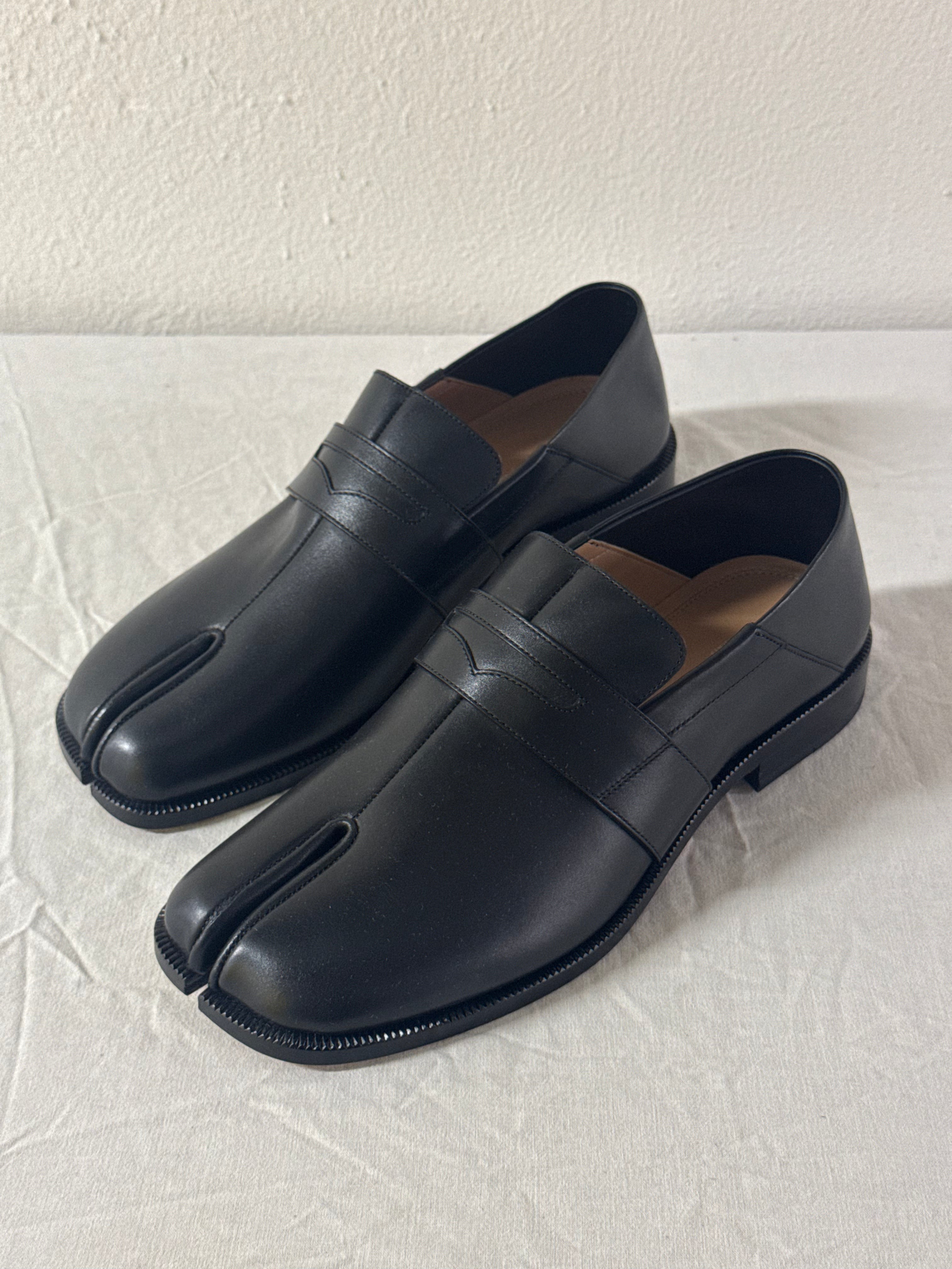 Tabi Classic Foldable Loafers Black