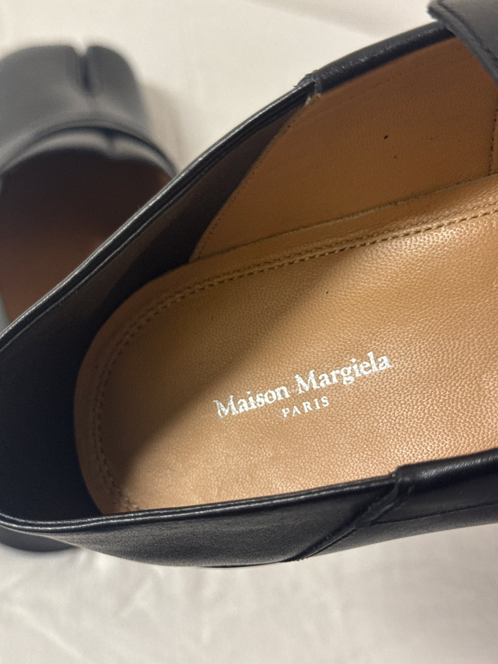 Tabi Classic Foldable Loafers Black