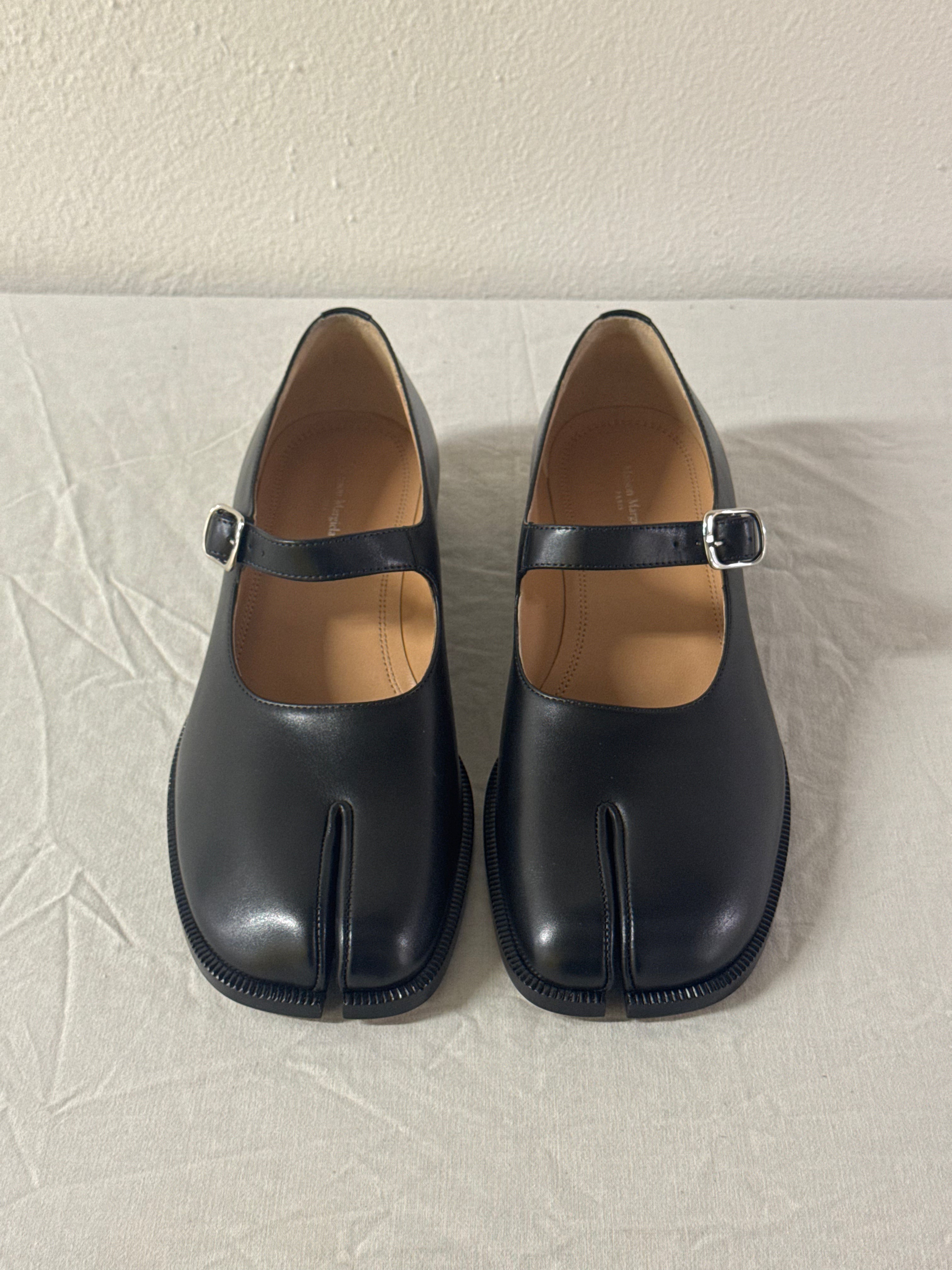 Tabi Mary Jane Chasseurs Black