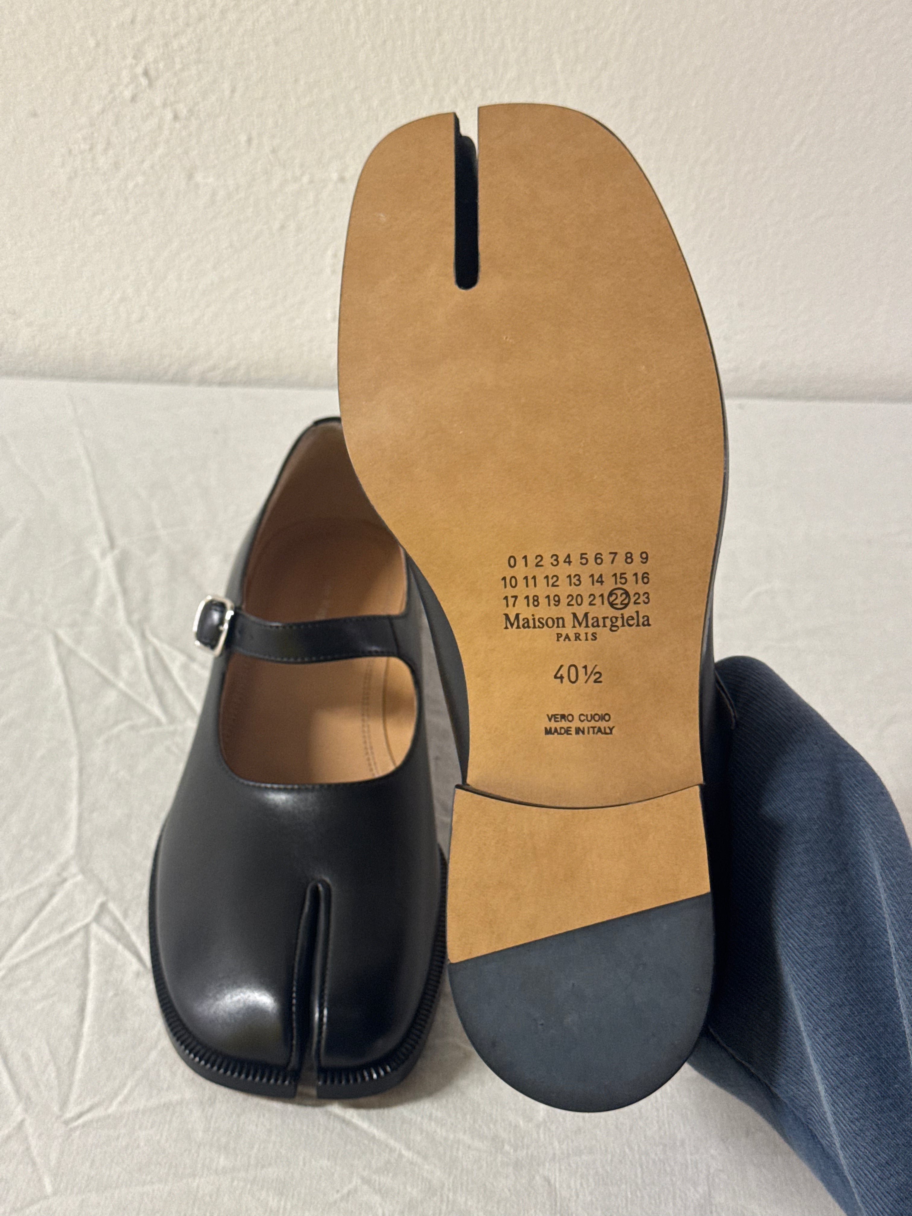 Tabi Mary Jane Chasseurs Black
