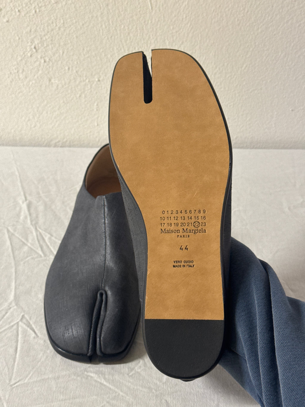 Tabi Slip-On Babouches Blue / Black