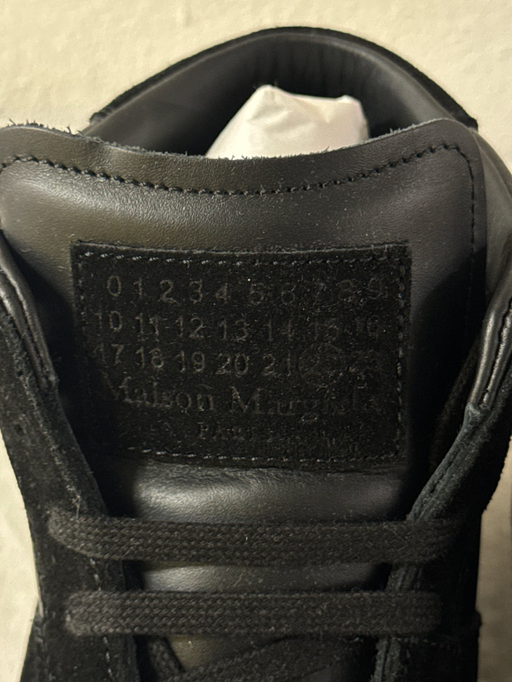 REPLICA GAT High-Top Sneakers Black / Black