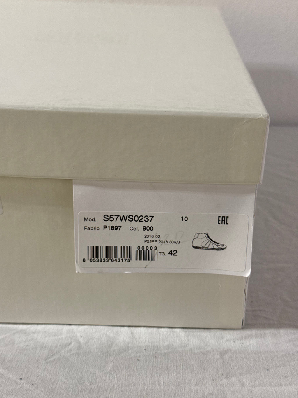 REPLICA GAT High-Top Sneakers Black / Black