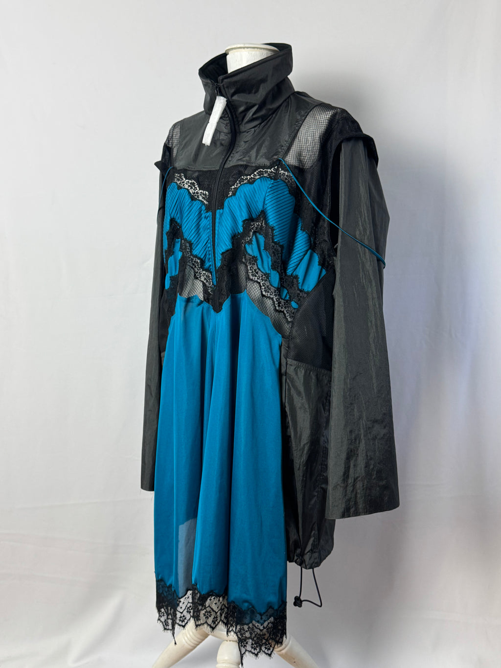 FW2018 Runway Lingerie Tech Overcoat Black / Blue