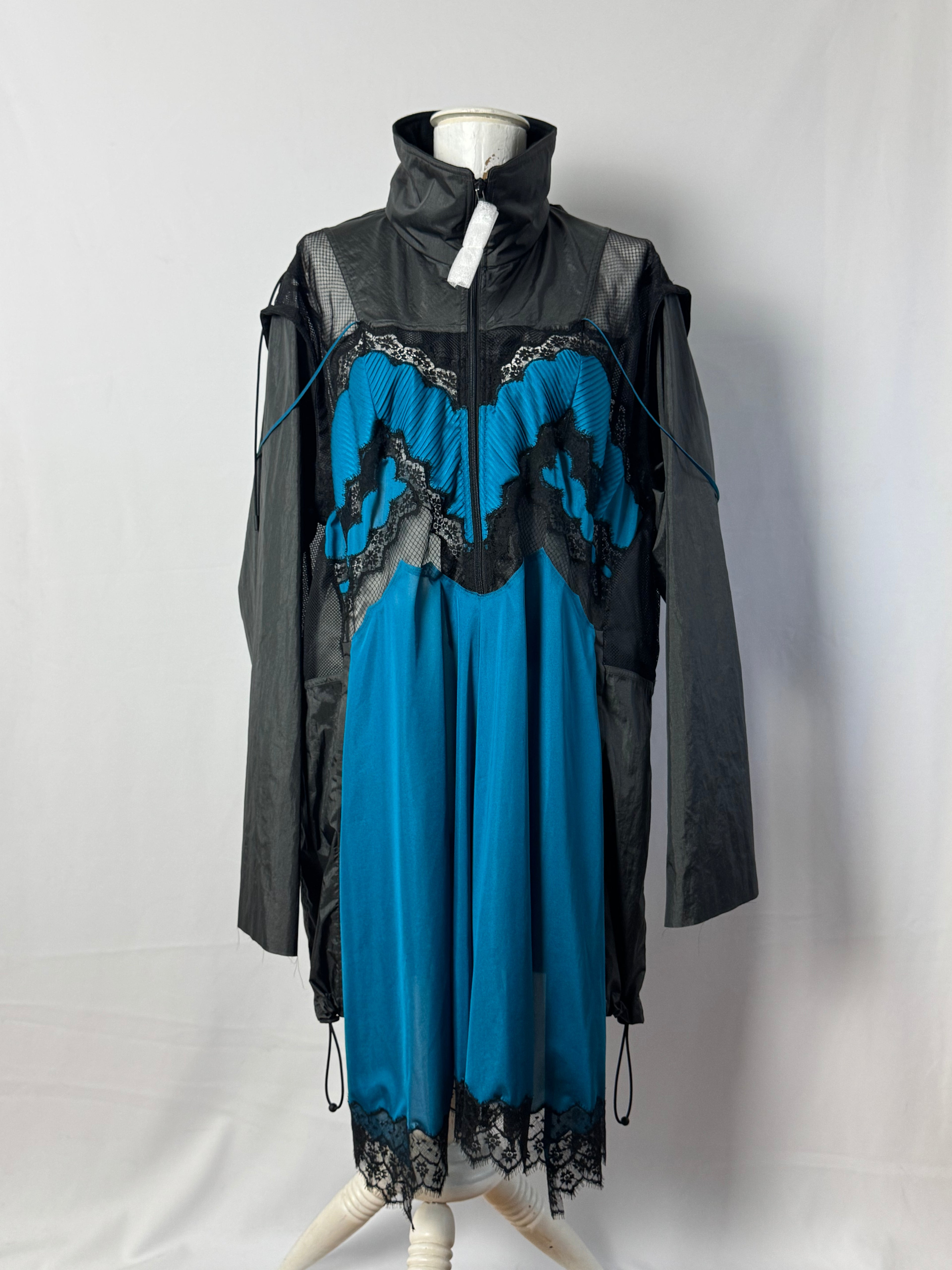 FW2018 Runway Lingerie Tech Overcoat Black / Blue